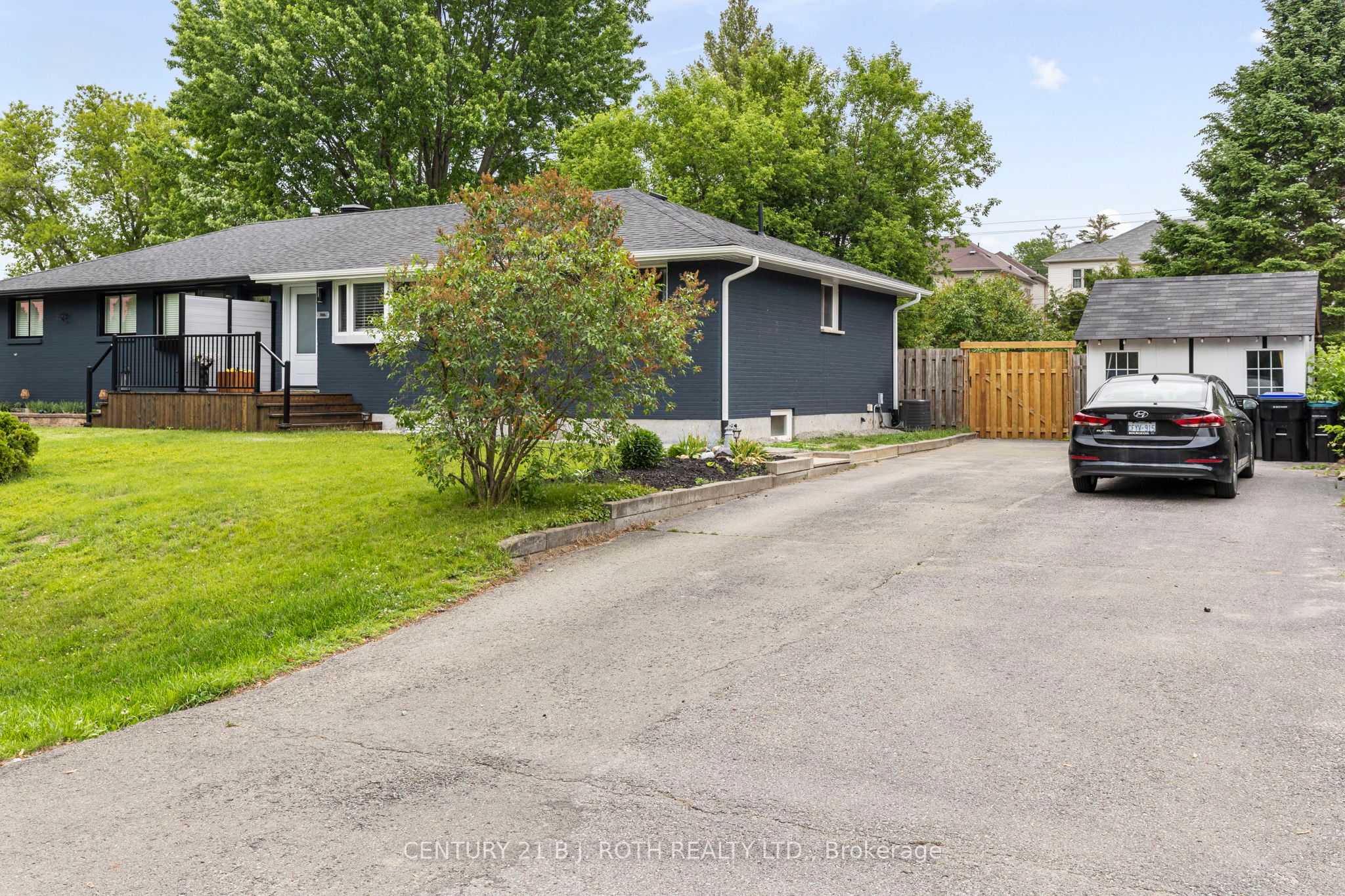 106 Malcolm Street, Essa, ON L0M 1B0 photo 2