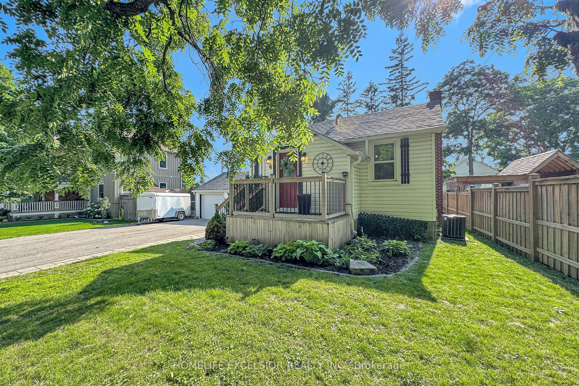 4 Albert Street, Whitchurch-Stouffville, ON L4A 4H1 photo 3