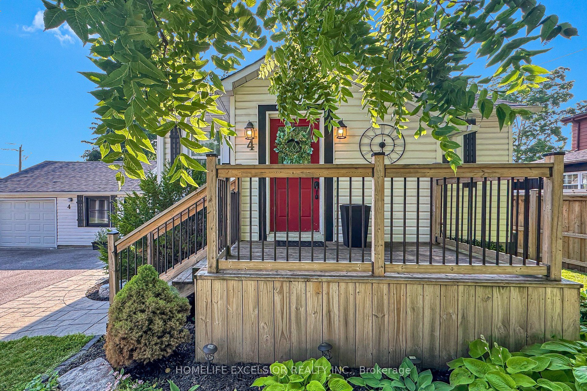 4 Albert Street, Whitchurch-Stouffville, ON L4A 4H1 photo 4
