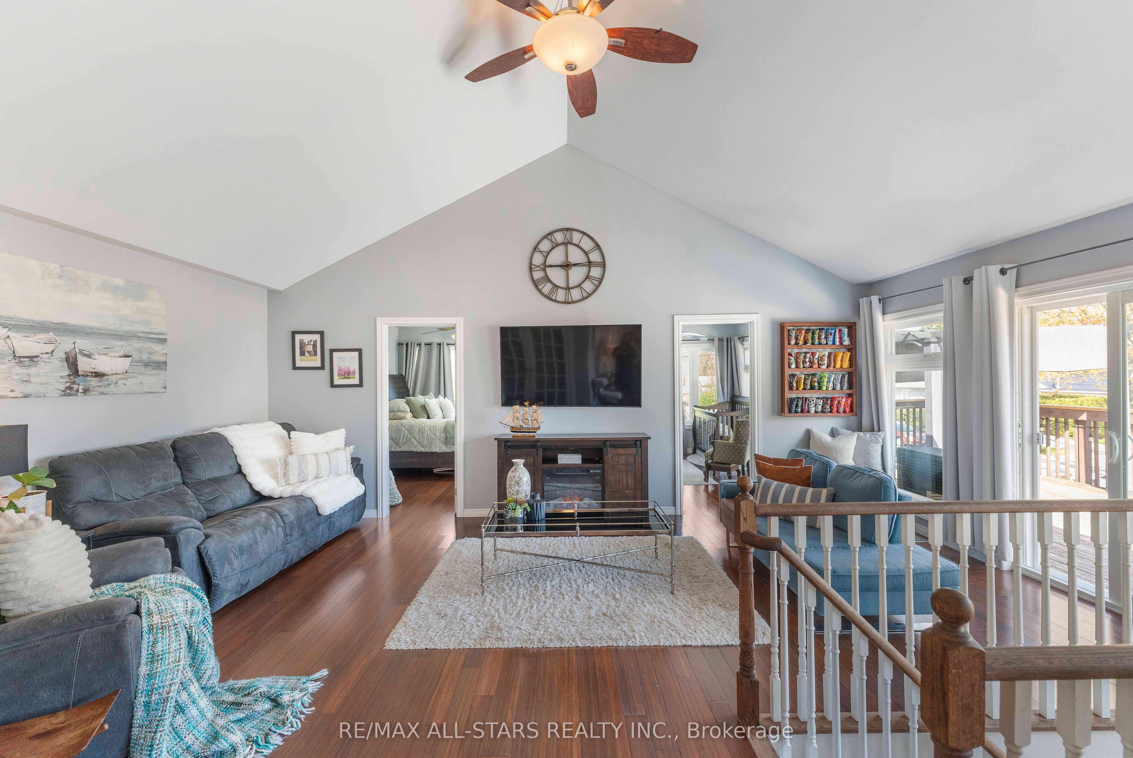 39 Franklin Beach Road, Georgina, ON L0E 1L0 photo 4