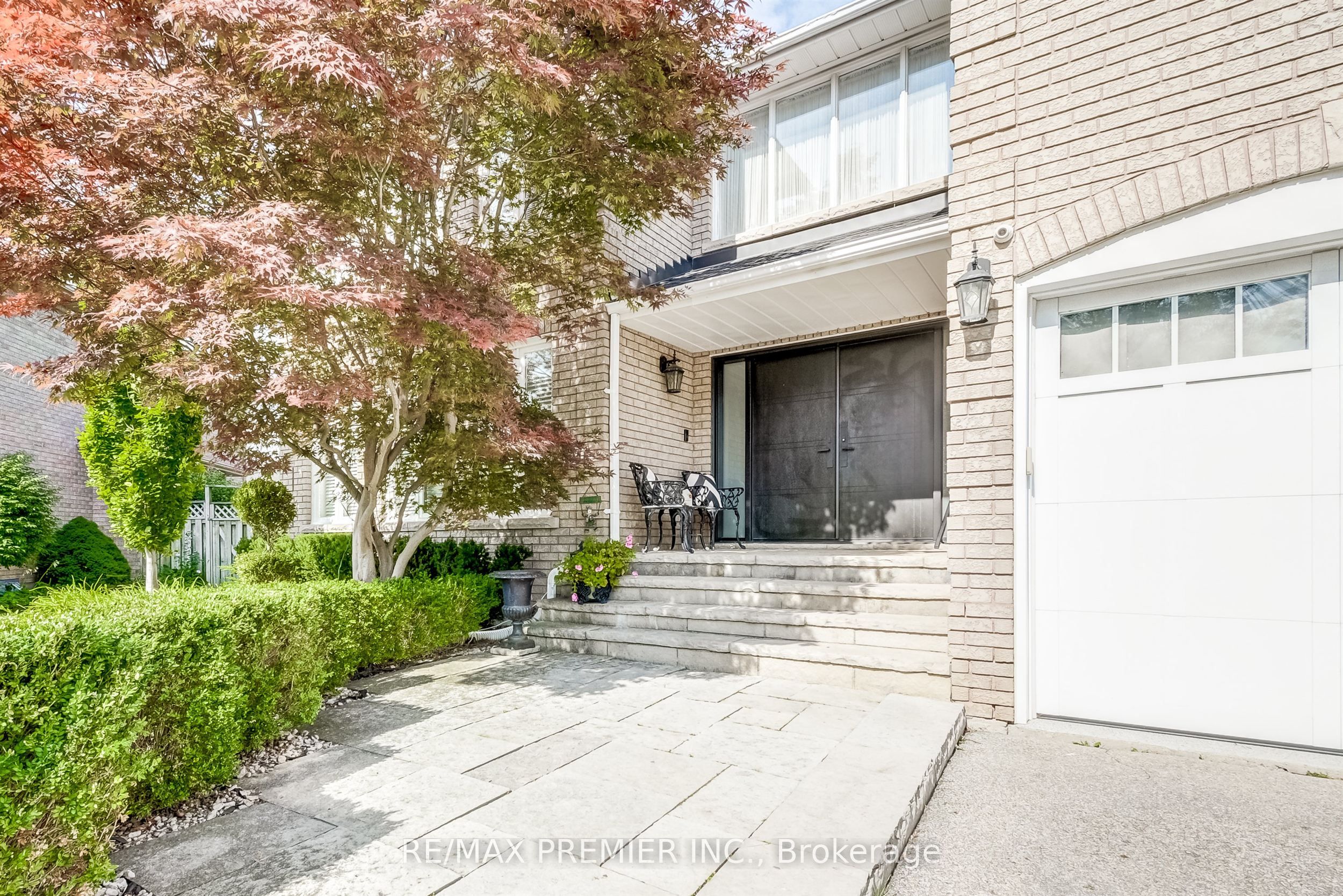 298 Castlehill Road, Vaughan, ON L6A 1V9 photo 2