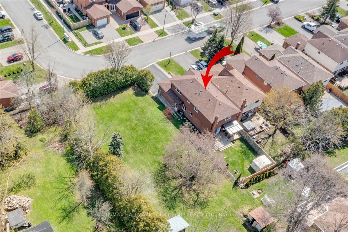 20 Sunbird Boulevard, Georgina, ON L4P 3R9 photo 3