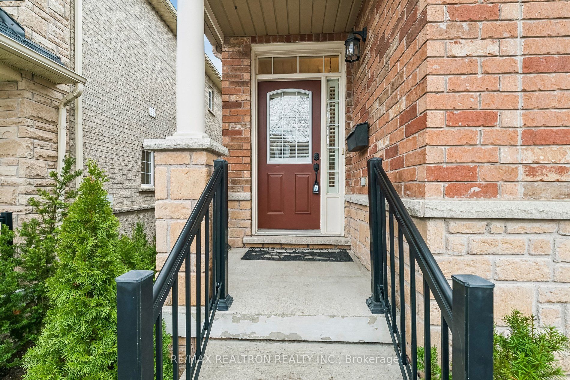 578 Tapestry Lane 14, Newmarket, ON L3X 3C9 photo 3