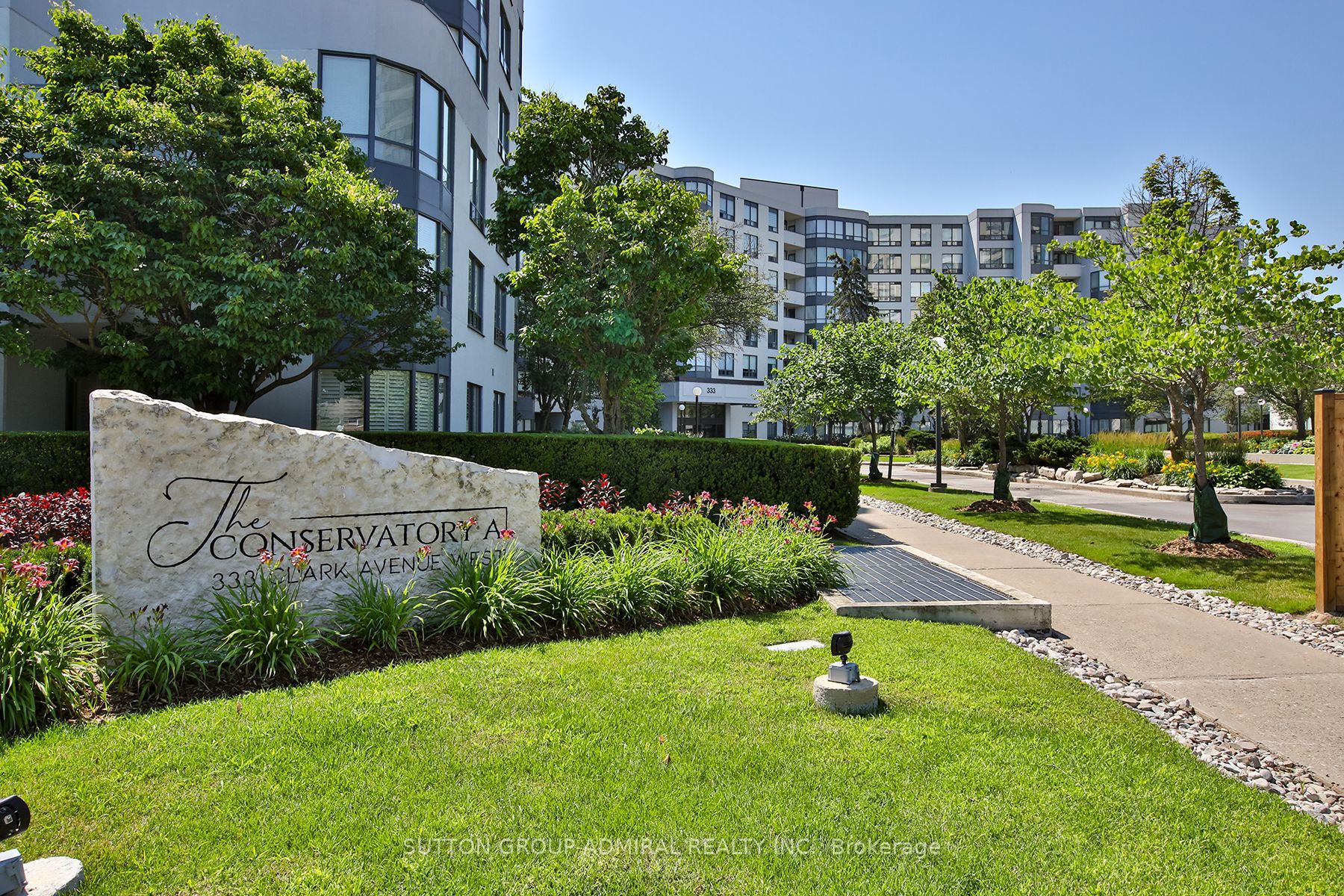 333 Clark Avenue W 106, Vaughan, ON L4J 7K4 photo 2