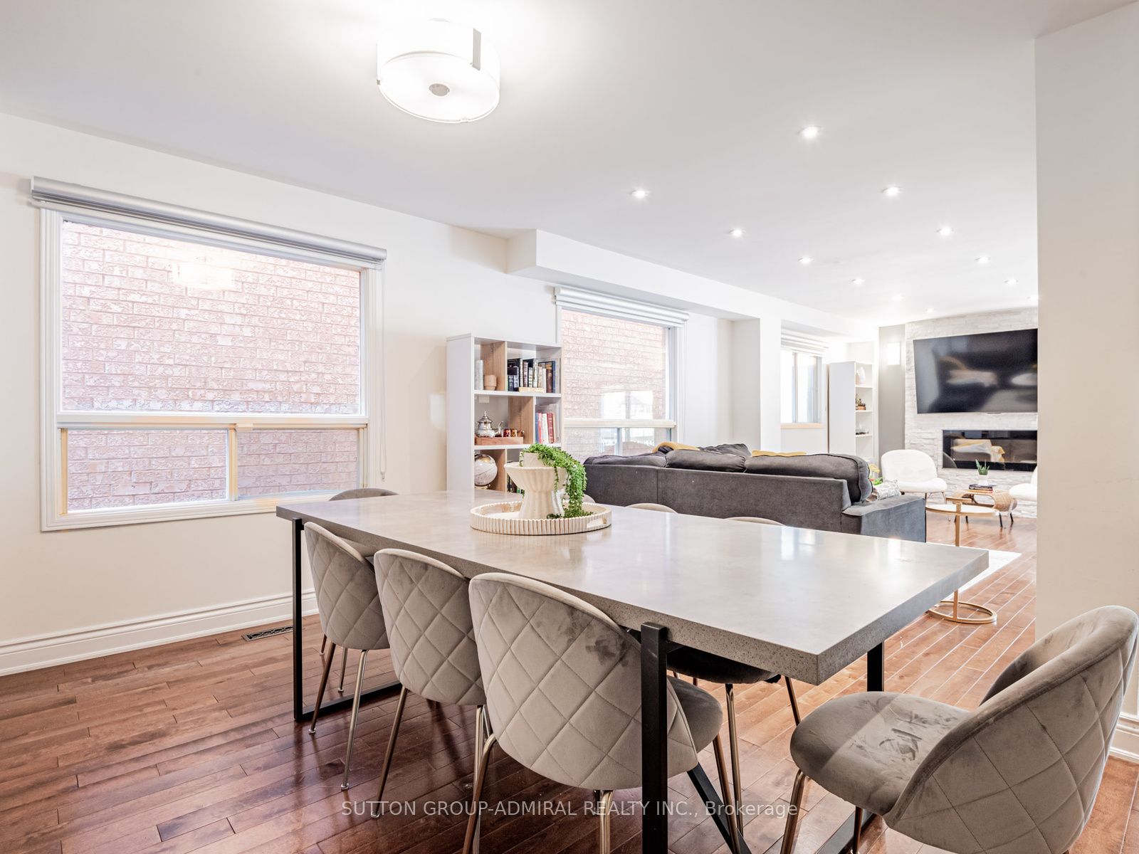 448 Conley Street, Vaughan, ON L4J 6T5 photo 4