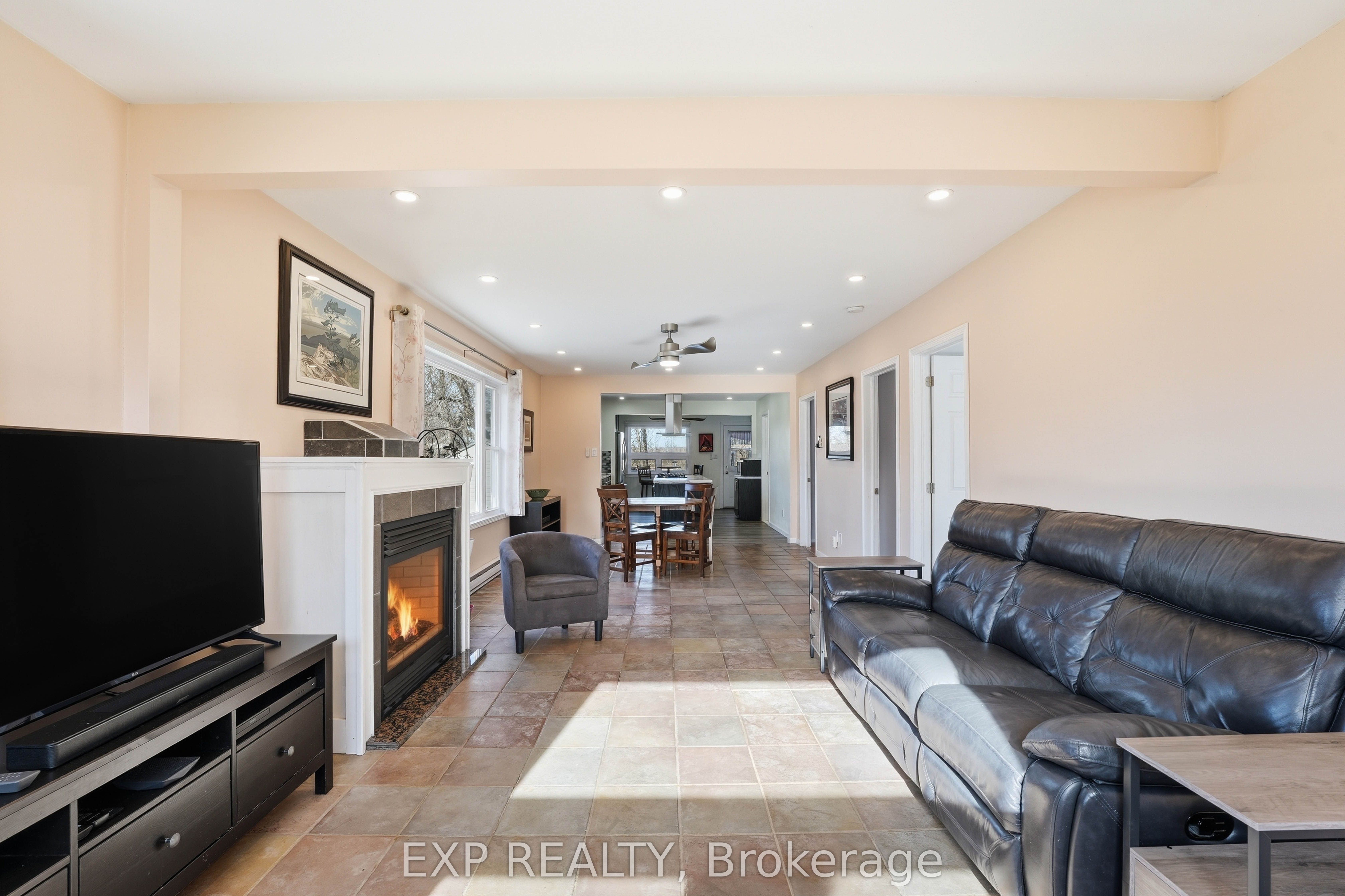 33 Isle Vista Drive, Georgina, ON L0E 1N0 photo 3