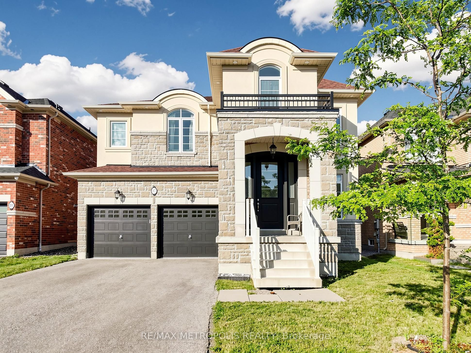 17 Neilly Terrace N, Bradford West Gwillimbury, ON L3Z 4L1 photo 2