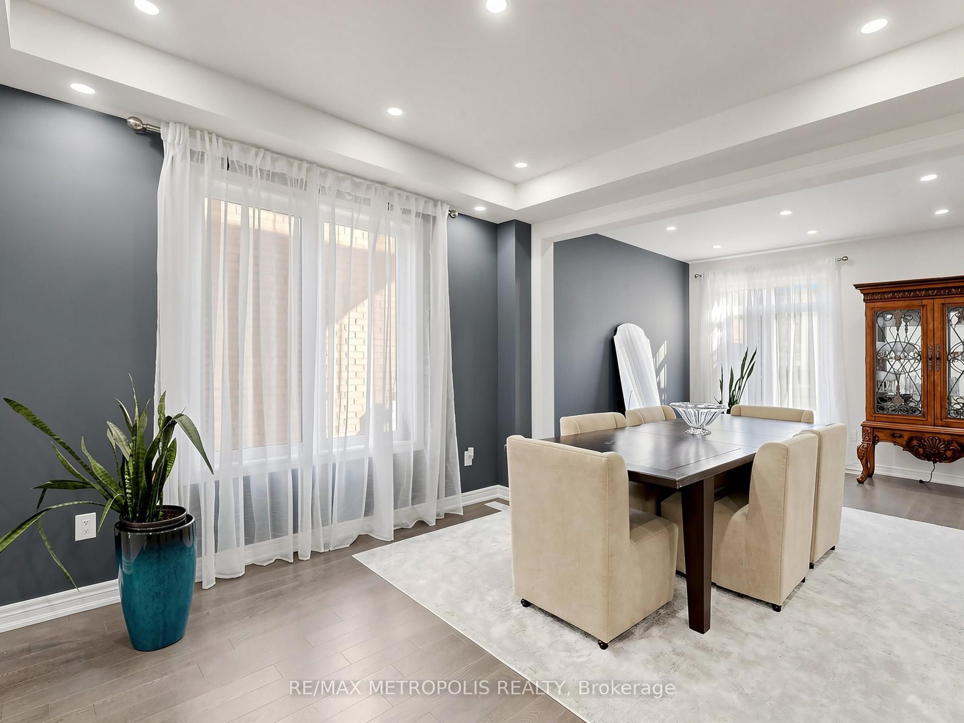 17 Neilly Terrace N, Bradford West Gwillimbury, ON L3Z 4L1 photo 5