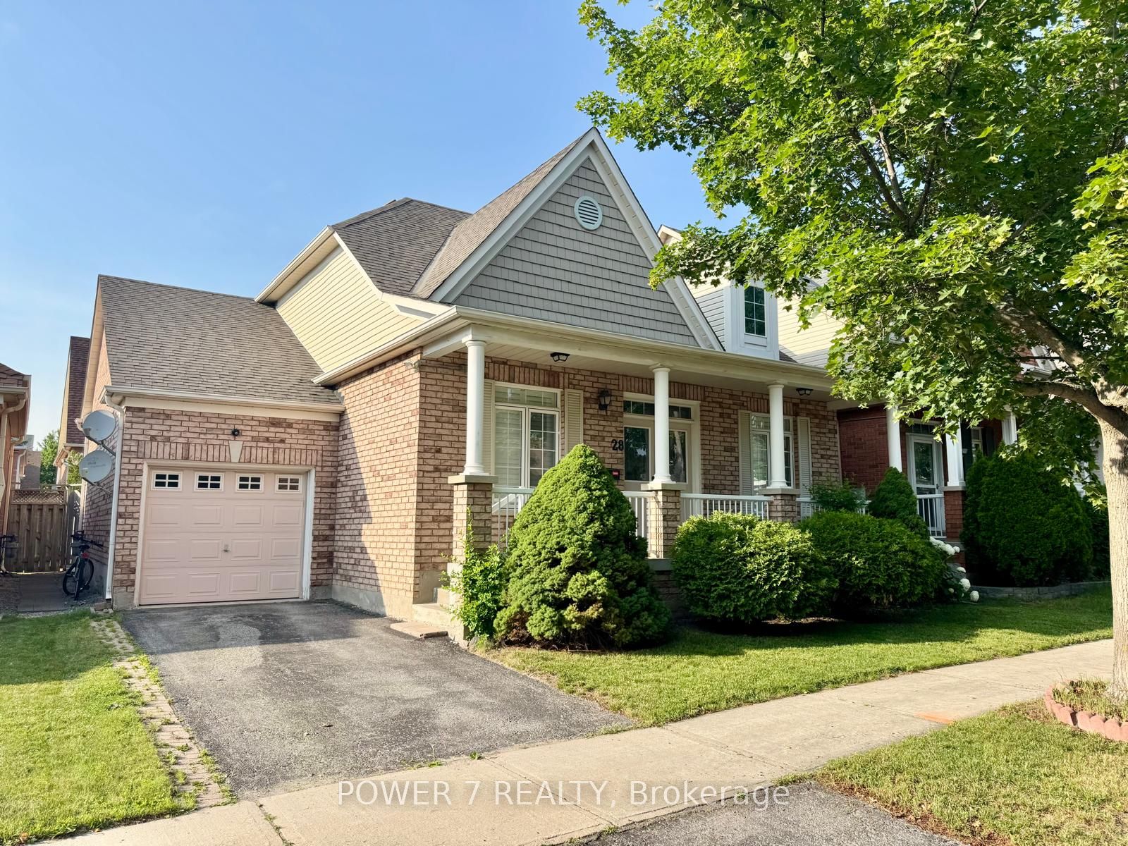 28 Cliveden Place, Markham, ON L6C 2S4