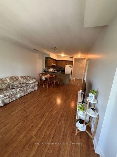 9901 Keele Street 308, Vaughan, ON L6A 3Y5 photo 2