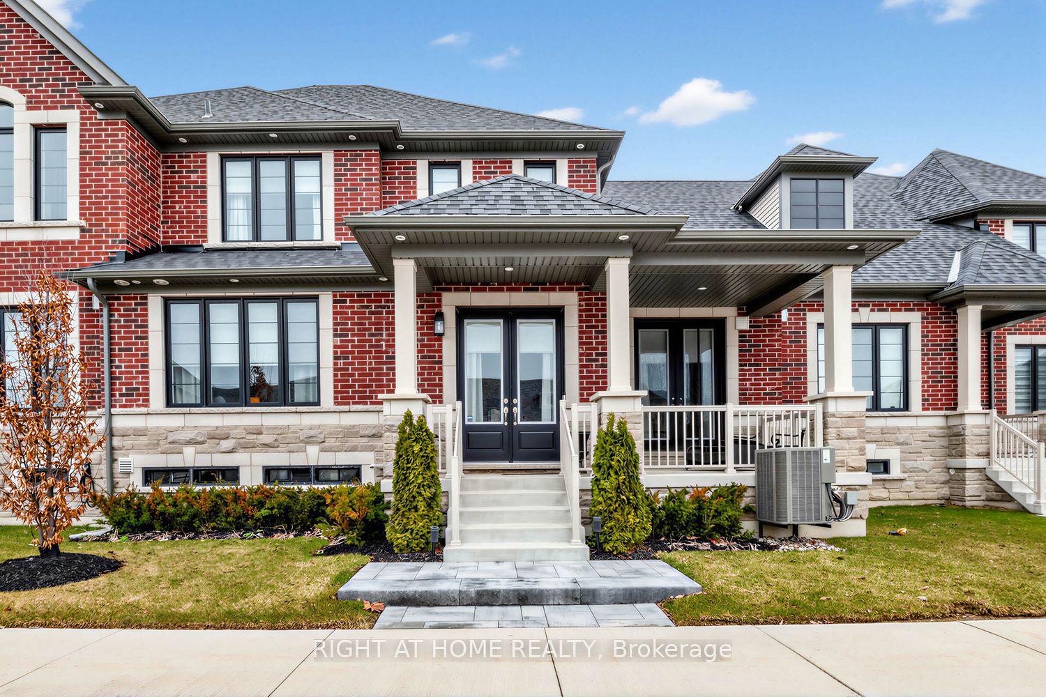 12 Hearthwood Gate, Whitchurch-Stouffville, ON L4A 4X1