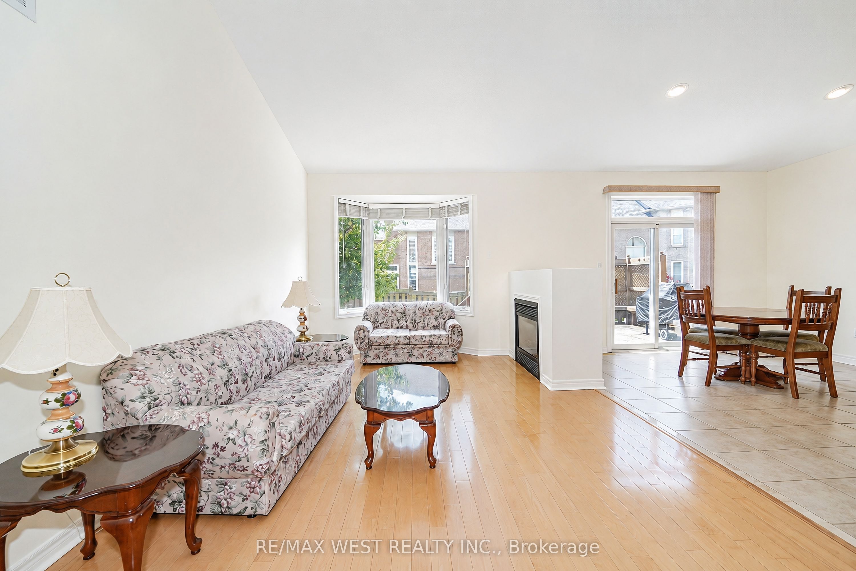 21 Mira Vista Place, Vaughan, ON L4H 1K9 photo 4