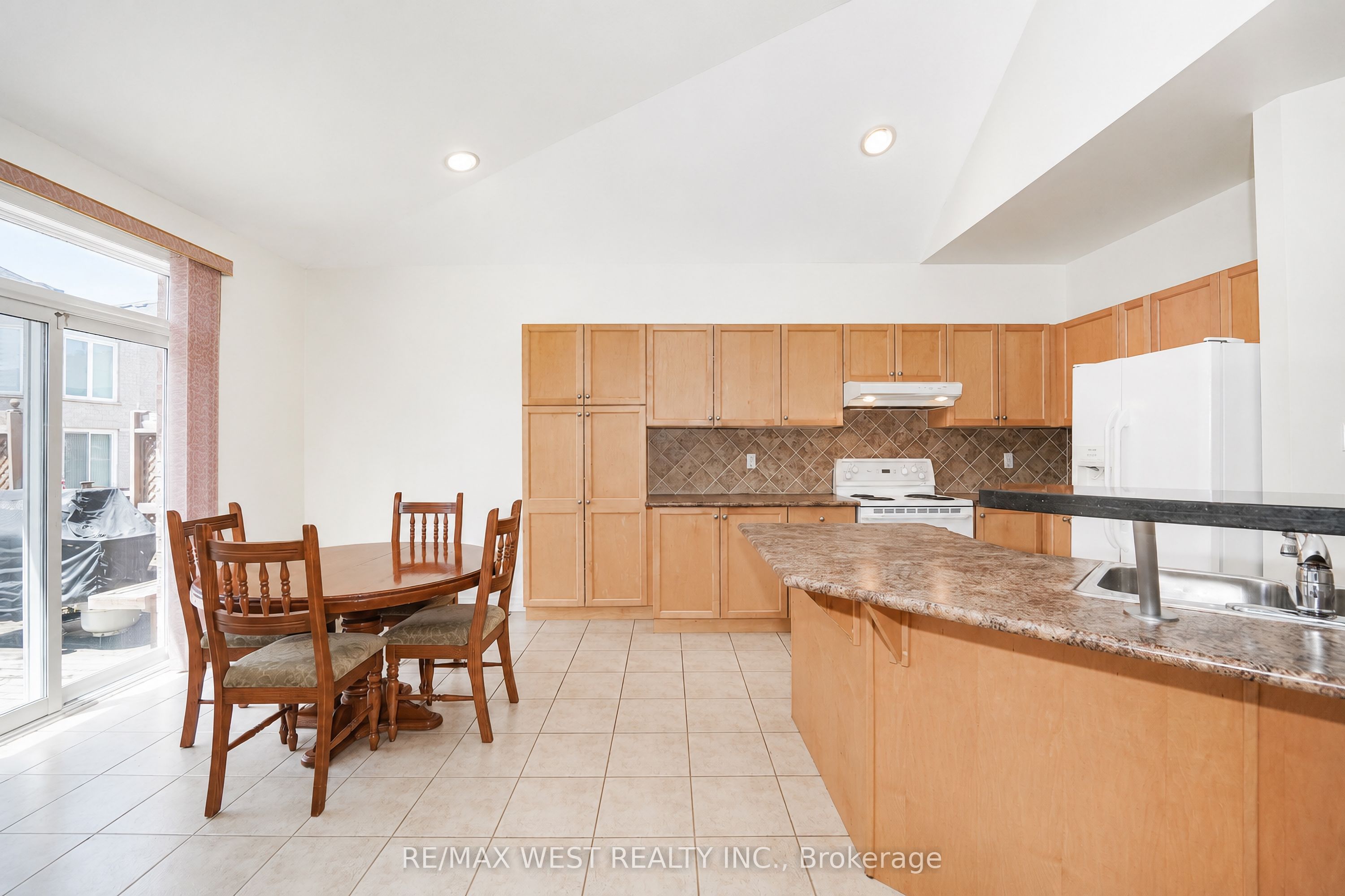 21 Mira Vista Place, Vaughan, ON L4H 1K9 photo 5