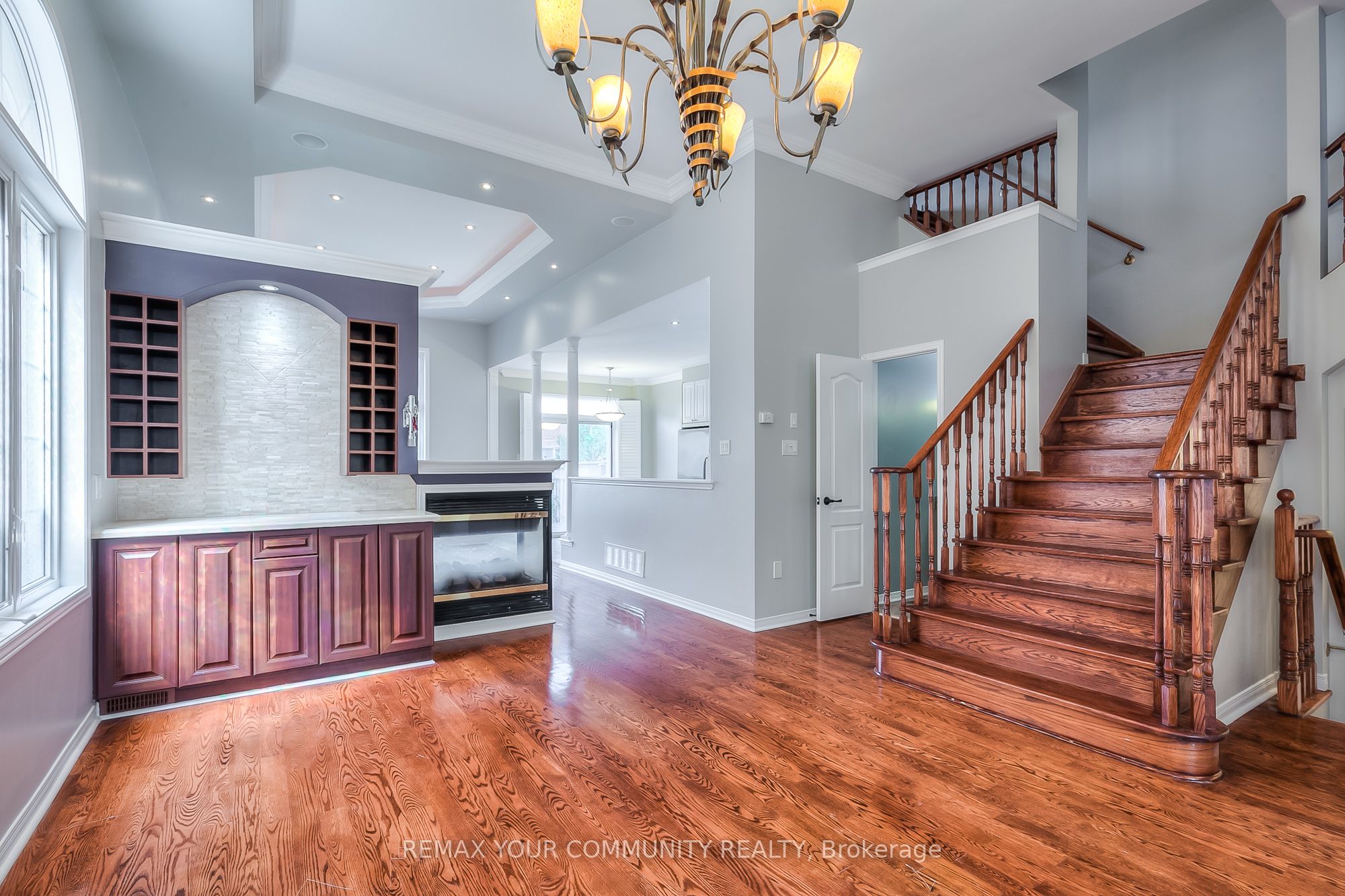 222 Kayla Crescent (Upper), Vaughan, ON L6A 3P3 photo 5