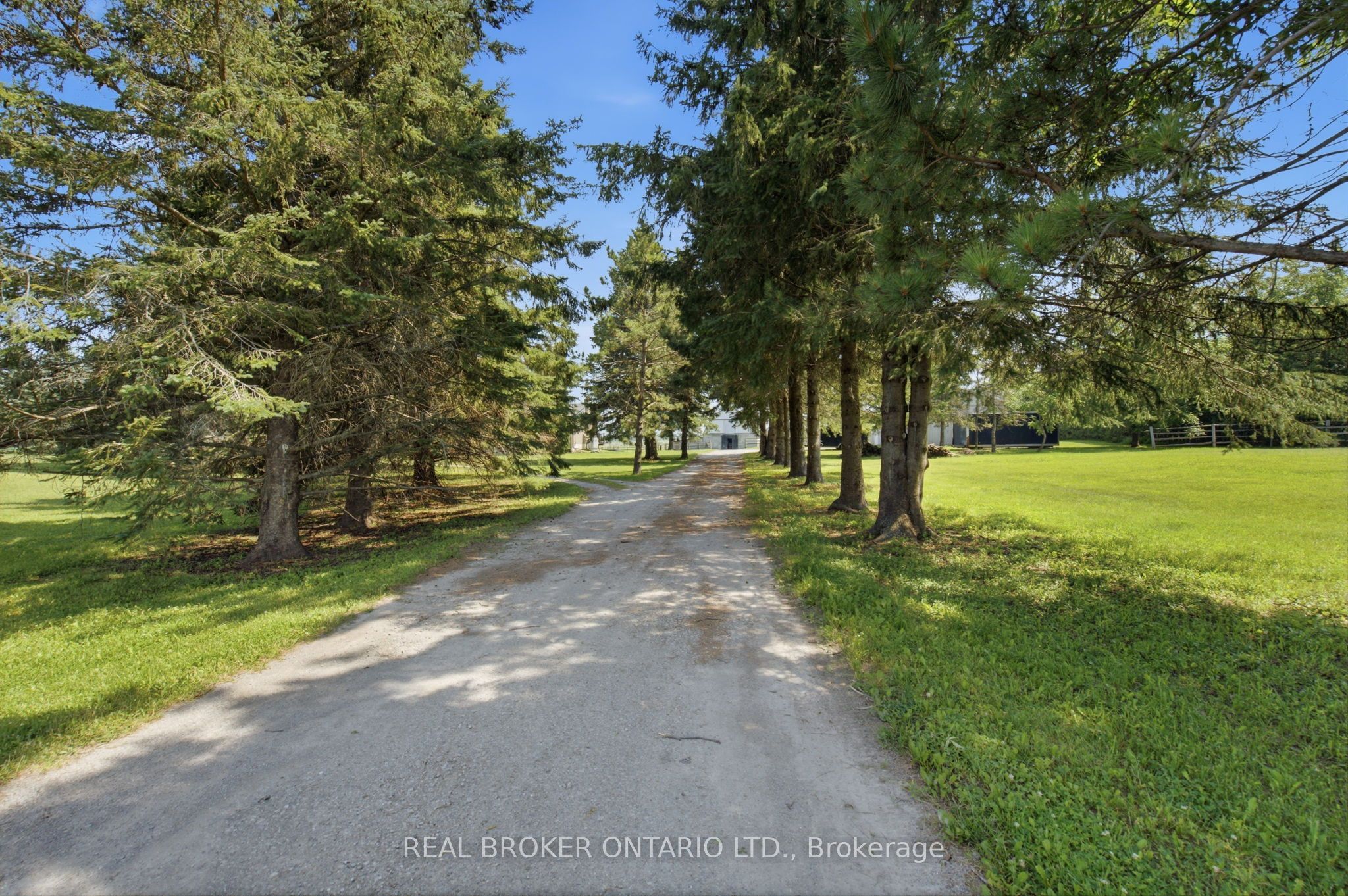785 Reid Road, Uxbridge, ON L9P 1R4 photo 2
