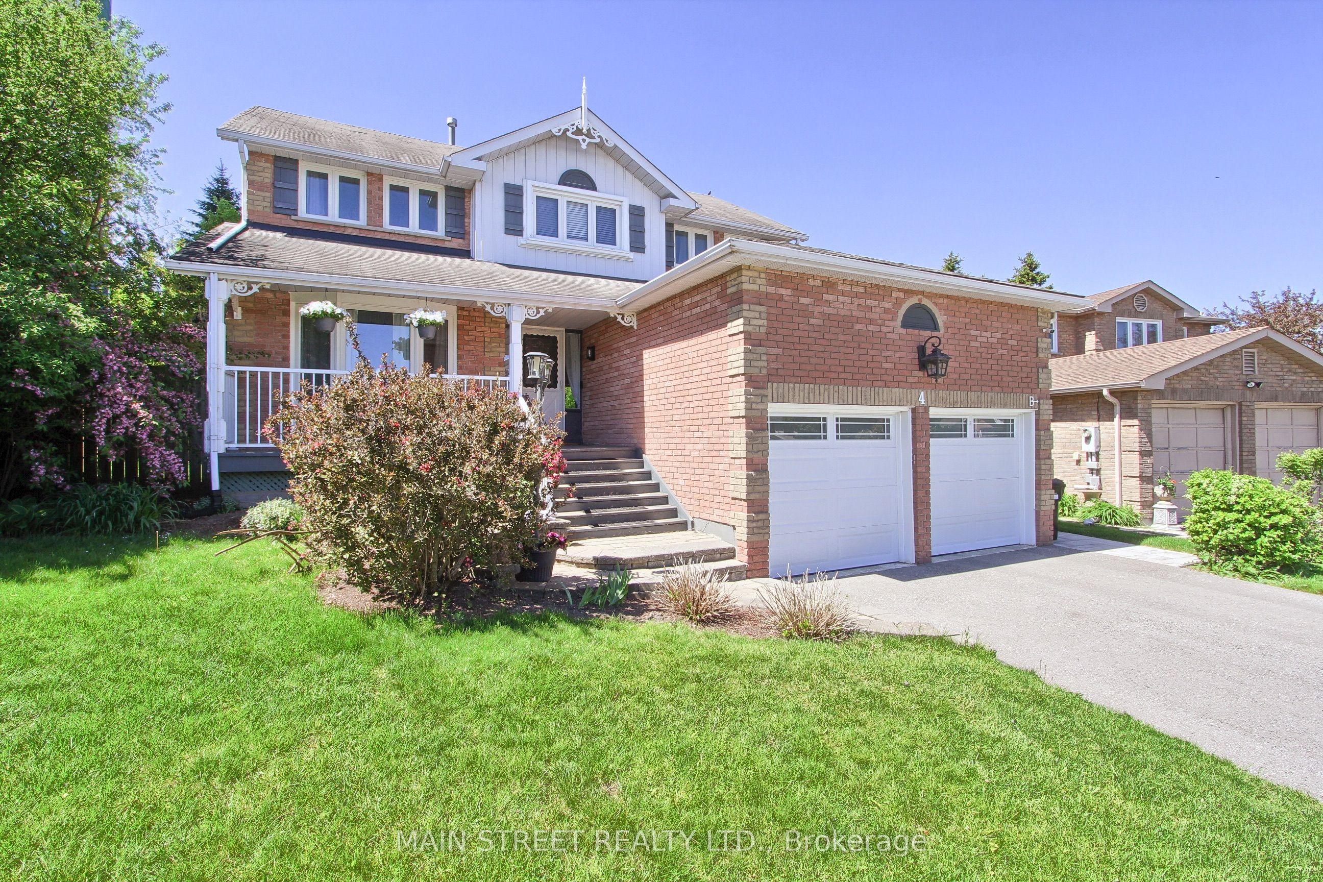 4 Carrington Place B, Bradford West Gwillimbury, ON L3Z 2V3
