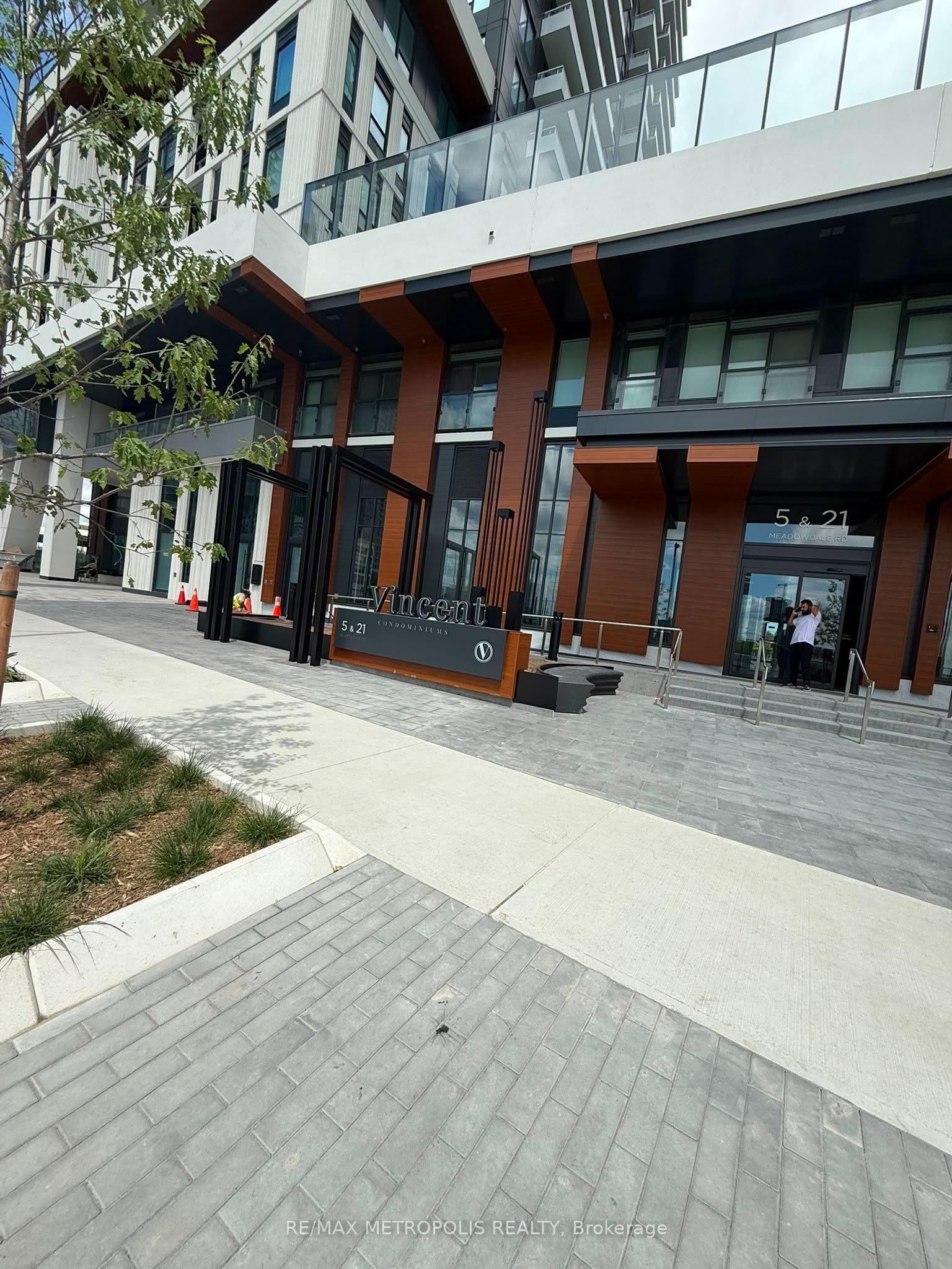 21 Meadowvale Road 220, Vaughan, ON L4K 0H6