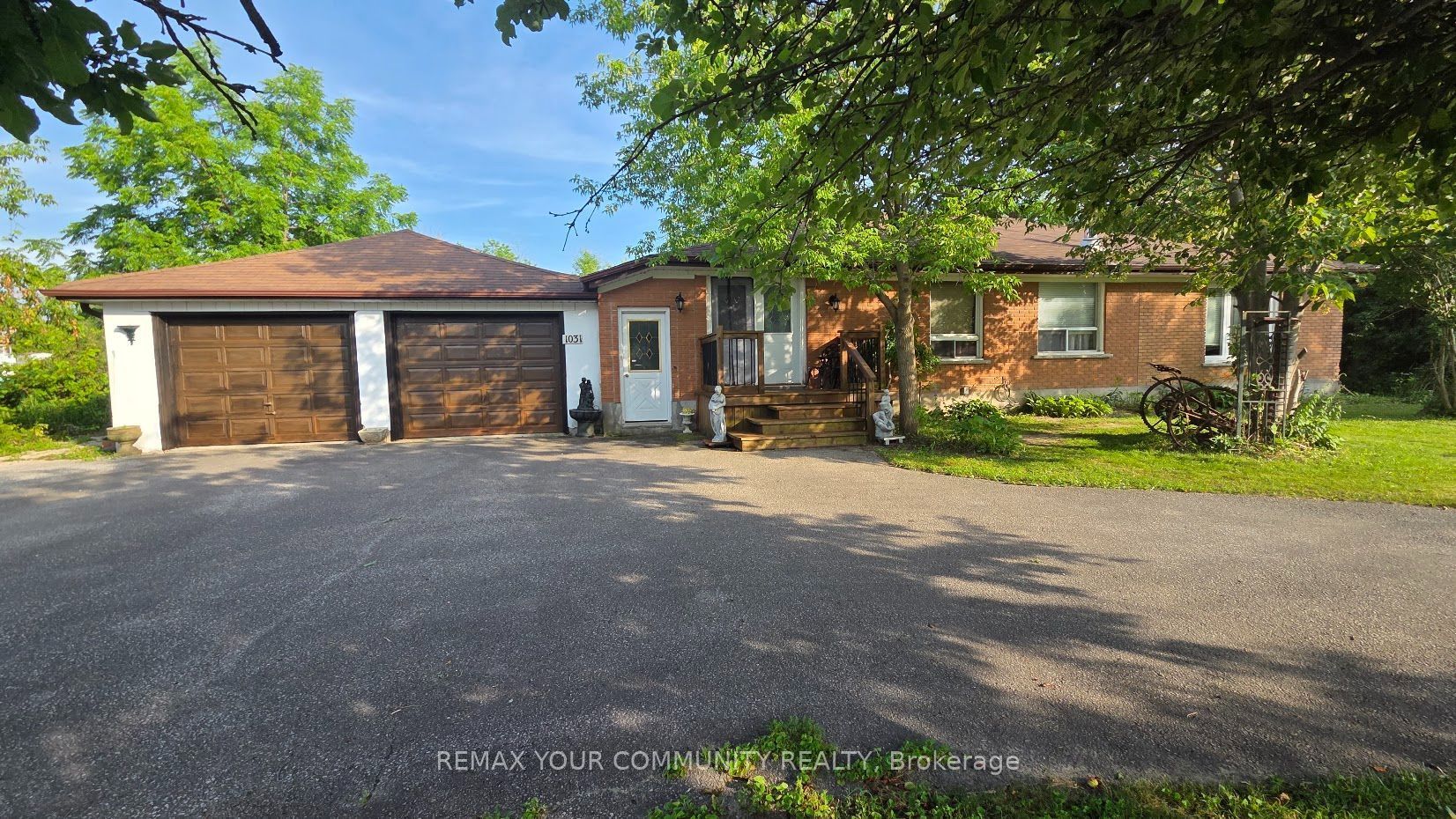 1031 Metro Road, Georgina, ON L4P 3E9