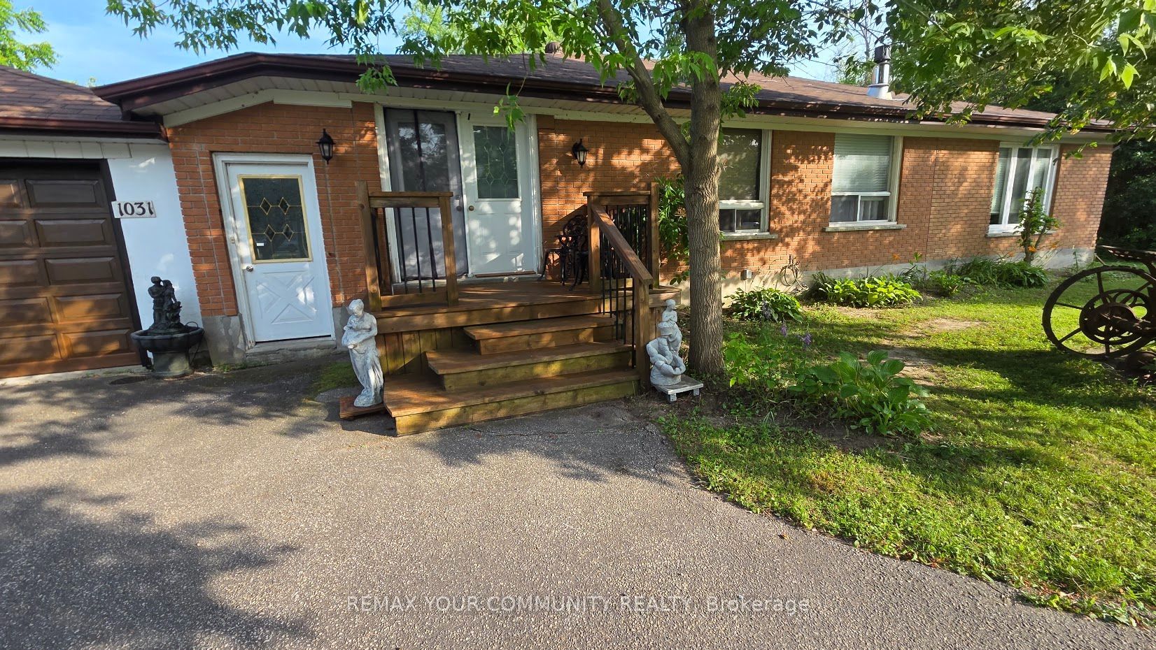 1031 Metro Road, Georgina, ON L4P 3E9 photo 2