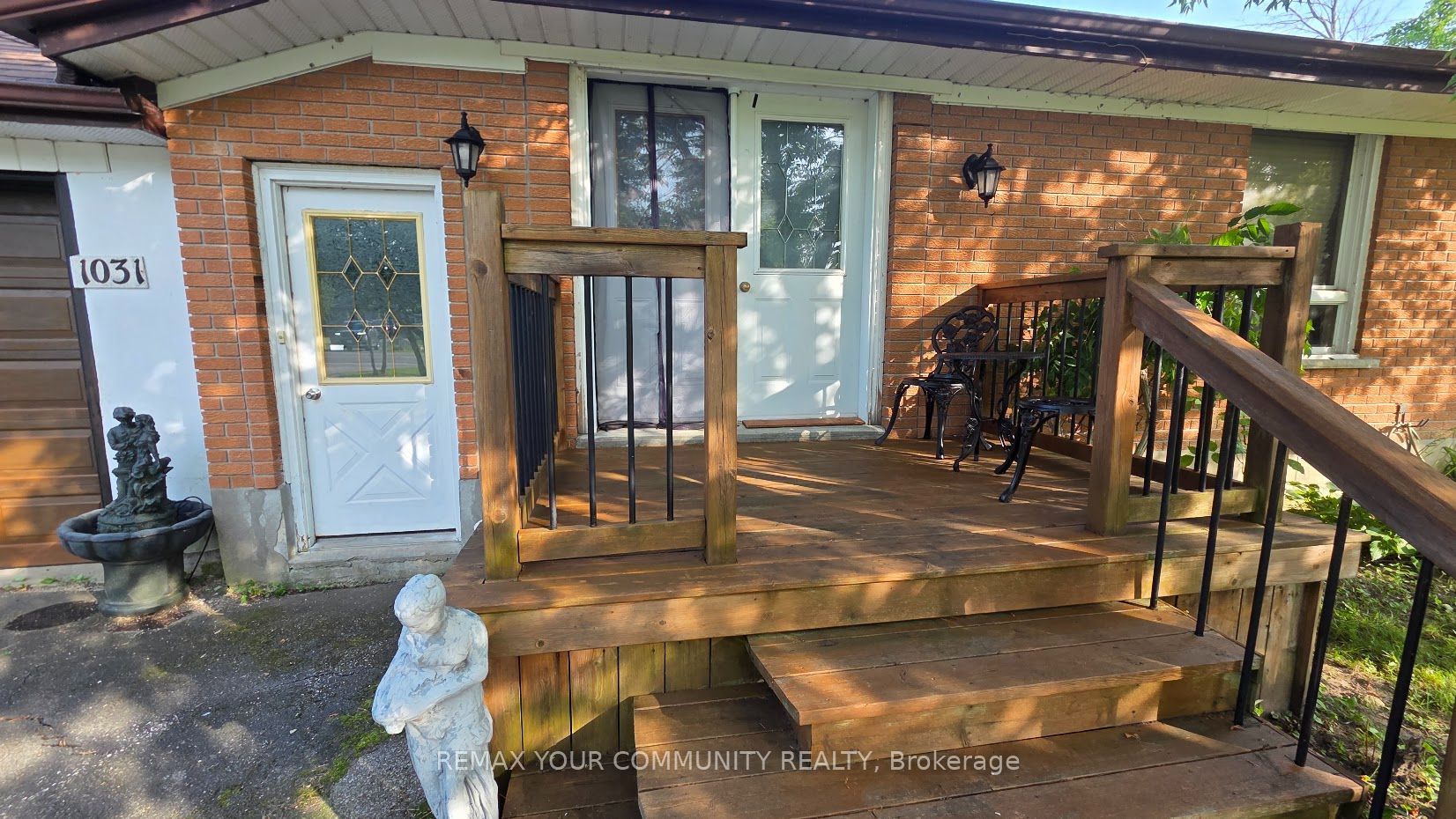 1031 Metro Road, Georgina, ON L4P 3E9 photo 3