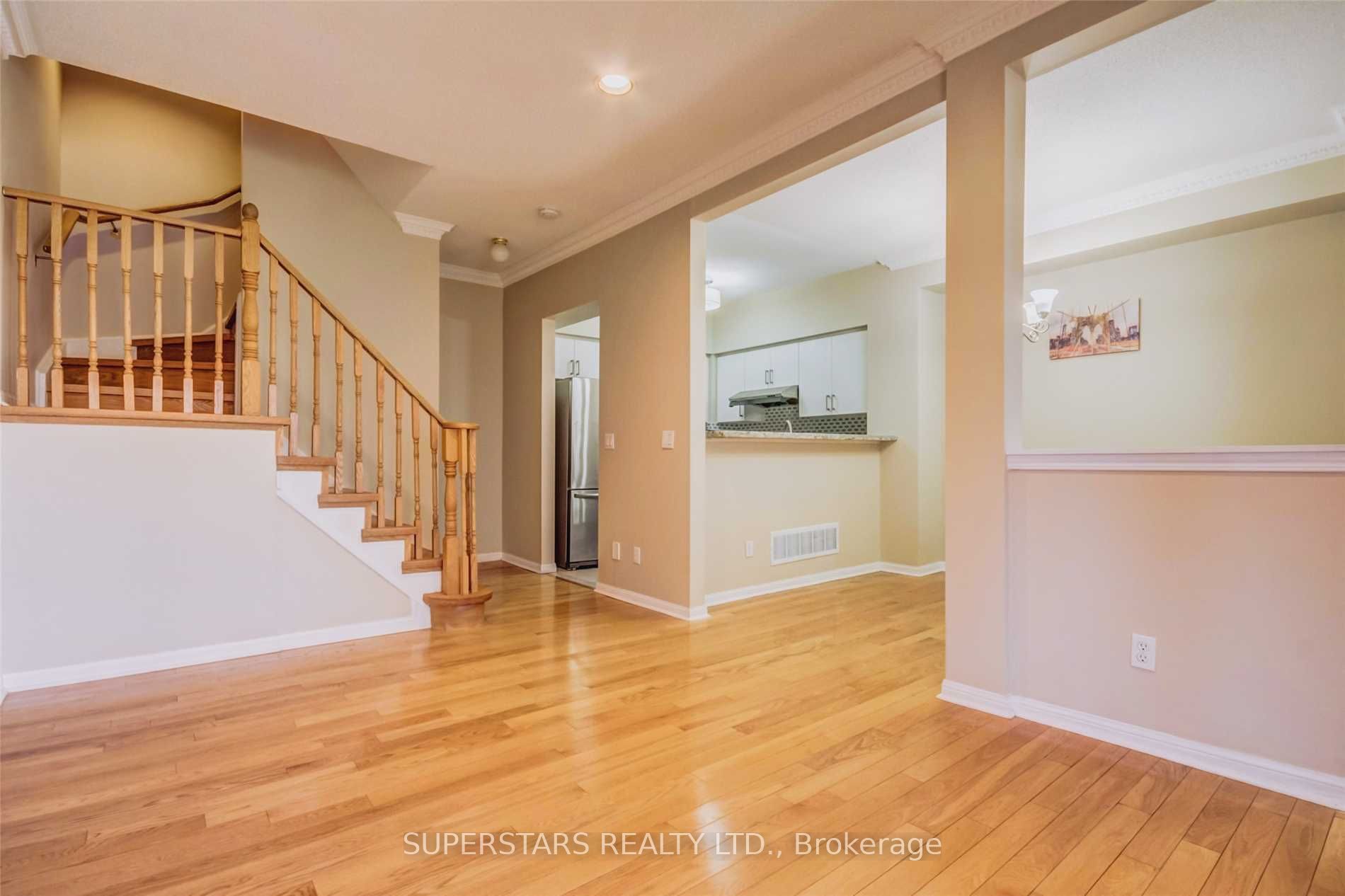 5 St Moritz Way 3A, Markham, ON L3R 4E8 photo 3