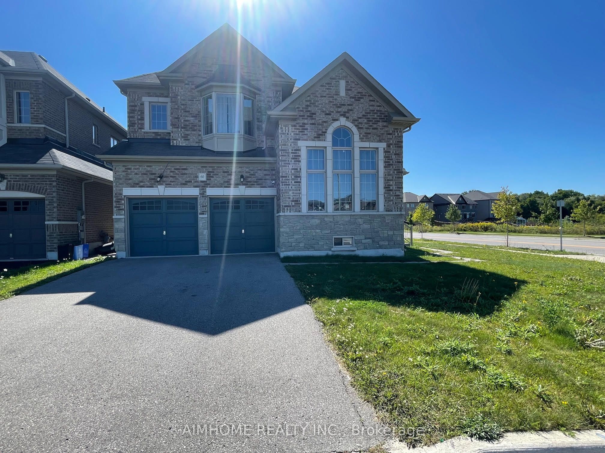 60 Baleberry Crescent, East Gwillimbury, ON L9N 0P2 photo 3