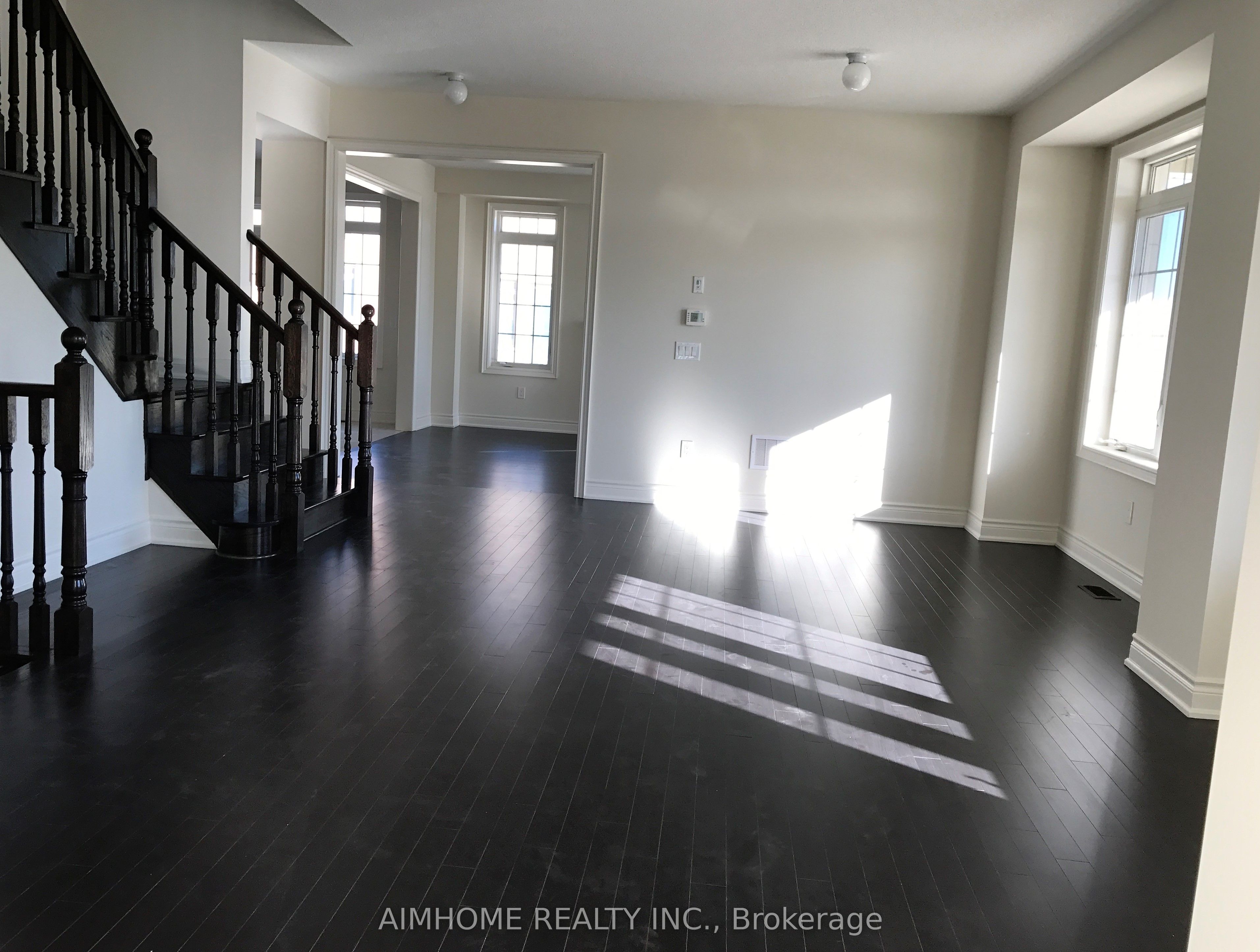 60 Baleberry Crescent, East Gwillimbury, ON L9N 0P2 photo 5