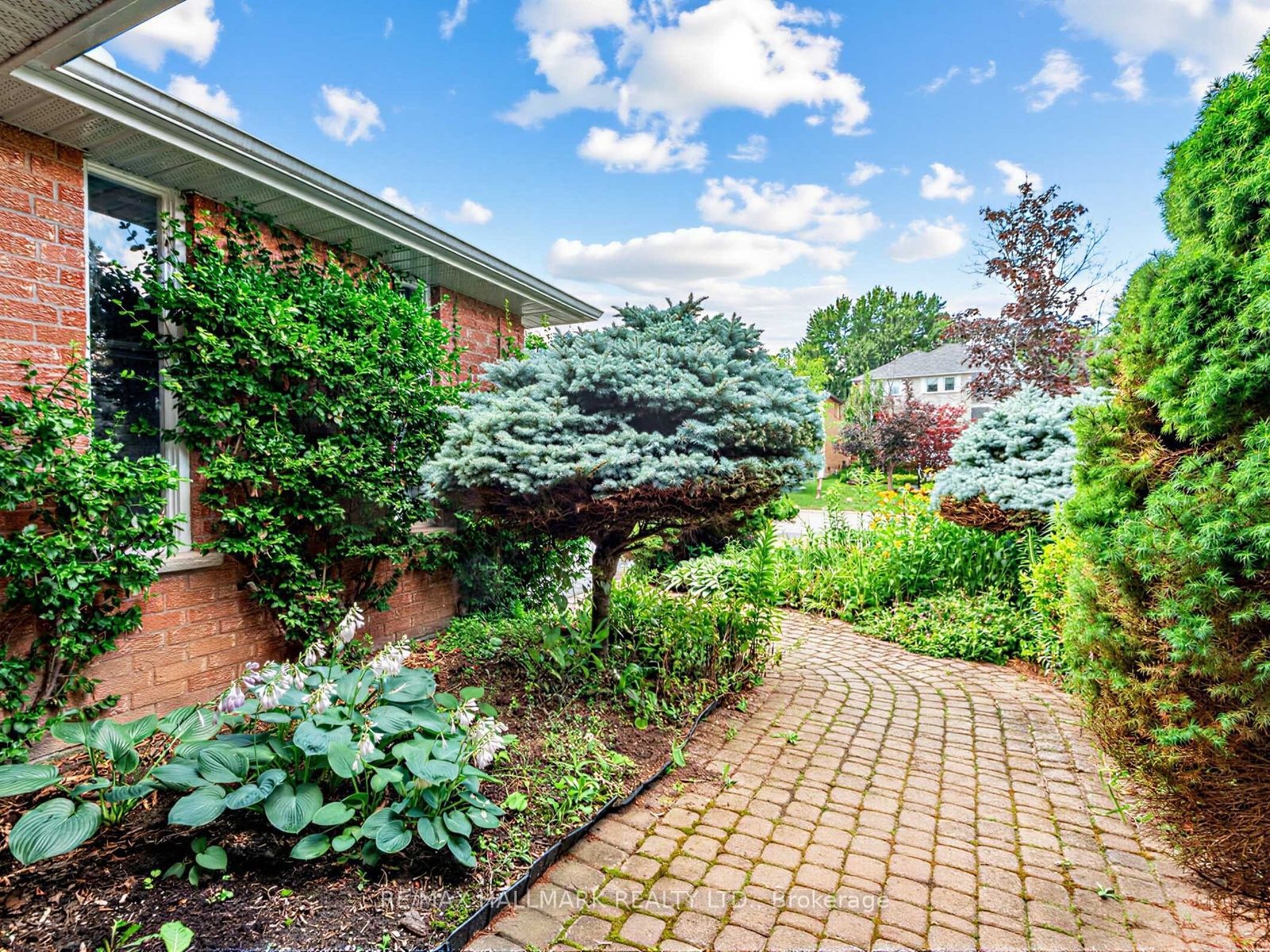 185 Aurora Heights Drive, Aurora, ON L4G 2X1 photo 3