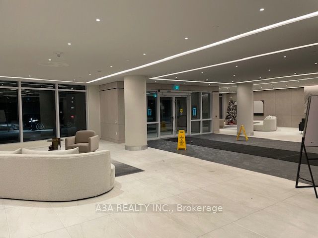 50 Upper Mall Way PH-02, Vaughan, ON L4J 0L8 photo 3