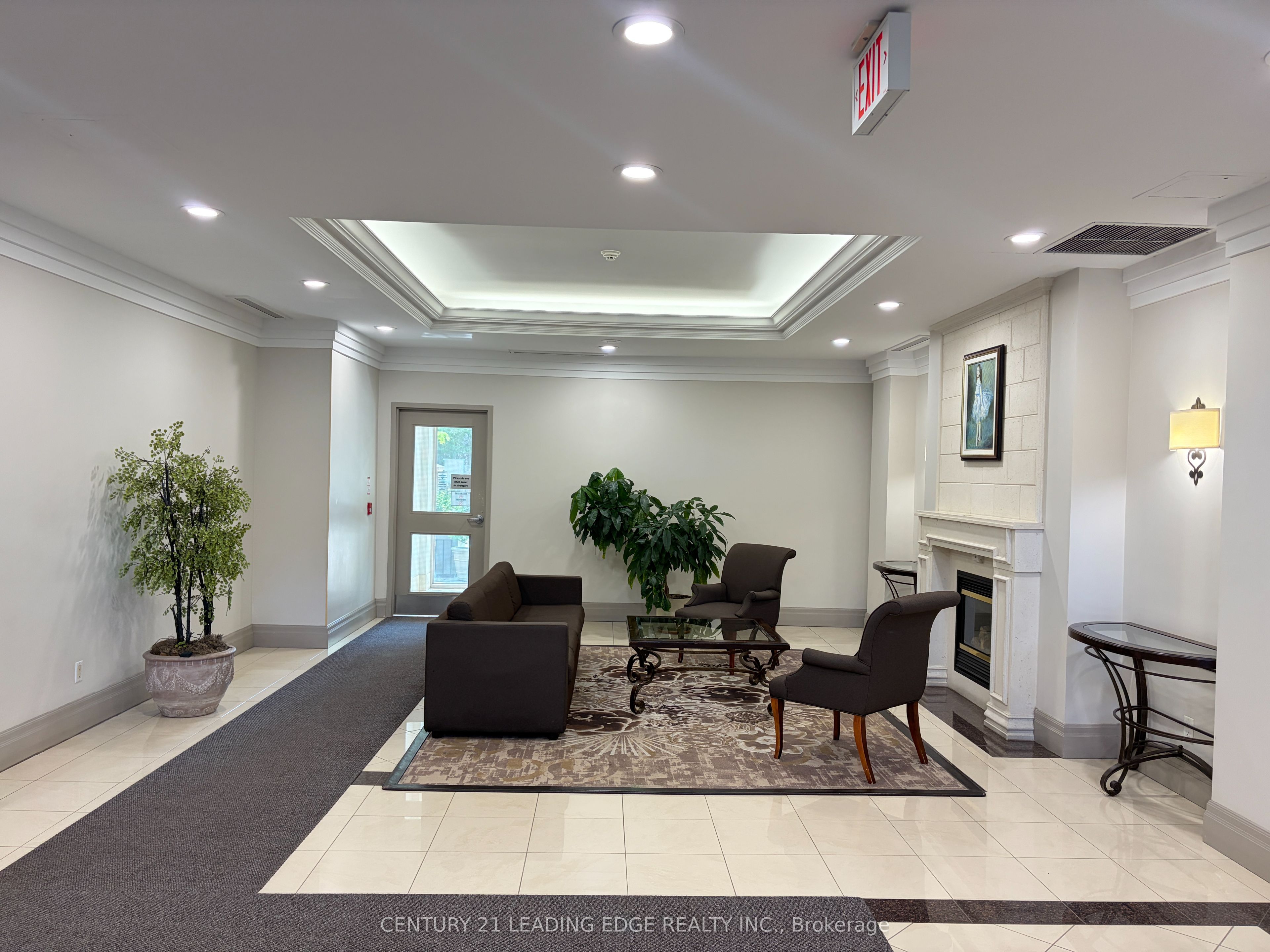 25 Times Avenue 210, Markham, ON L3T 7X5 photo 4