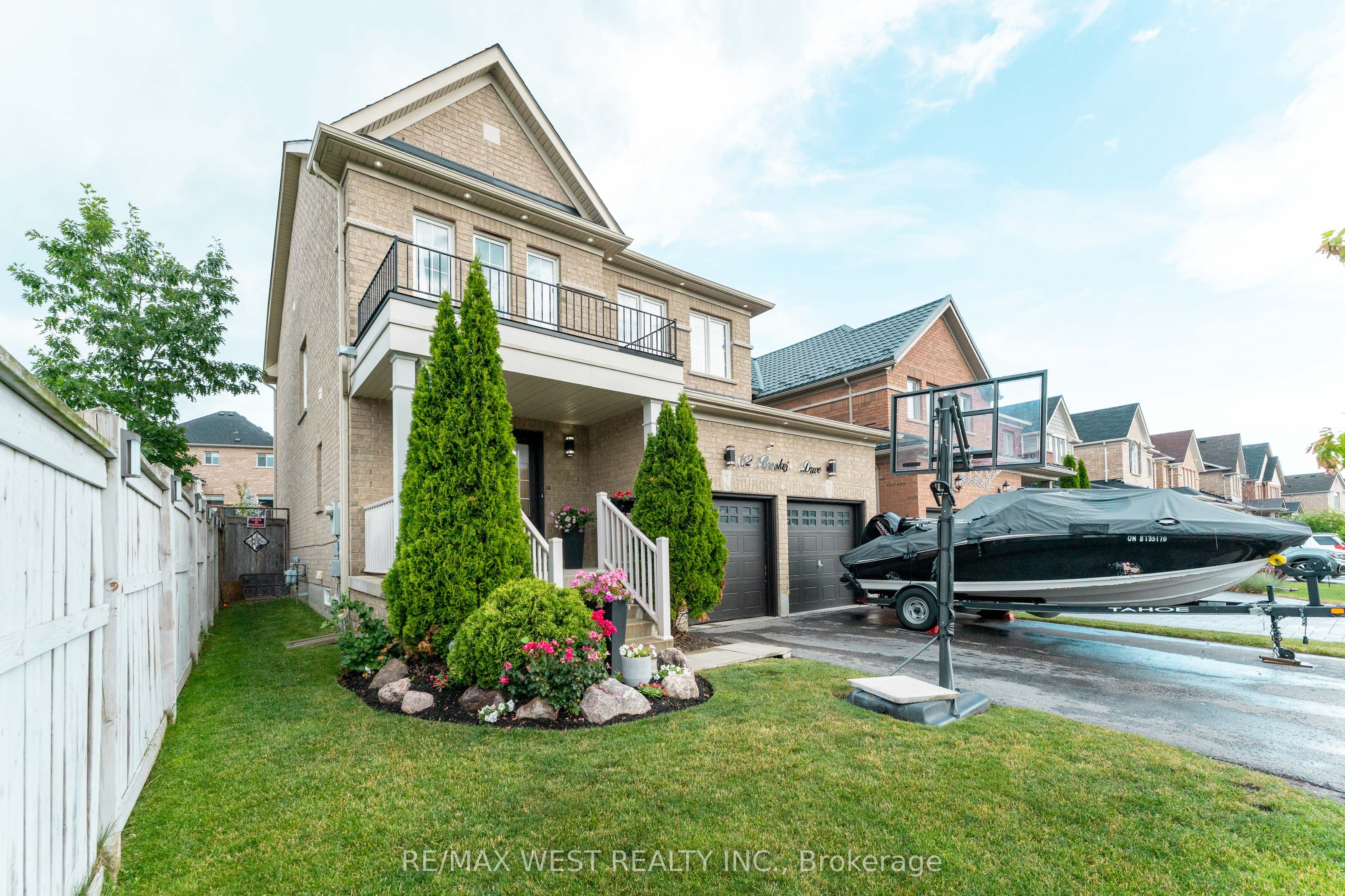 62 Brookview Drive, Bradford West Gwillimbury, ON L3Z 0S5 photo 3
