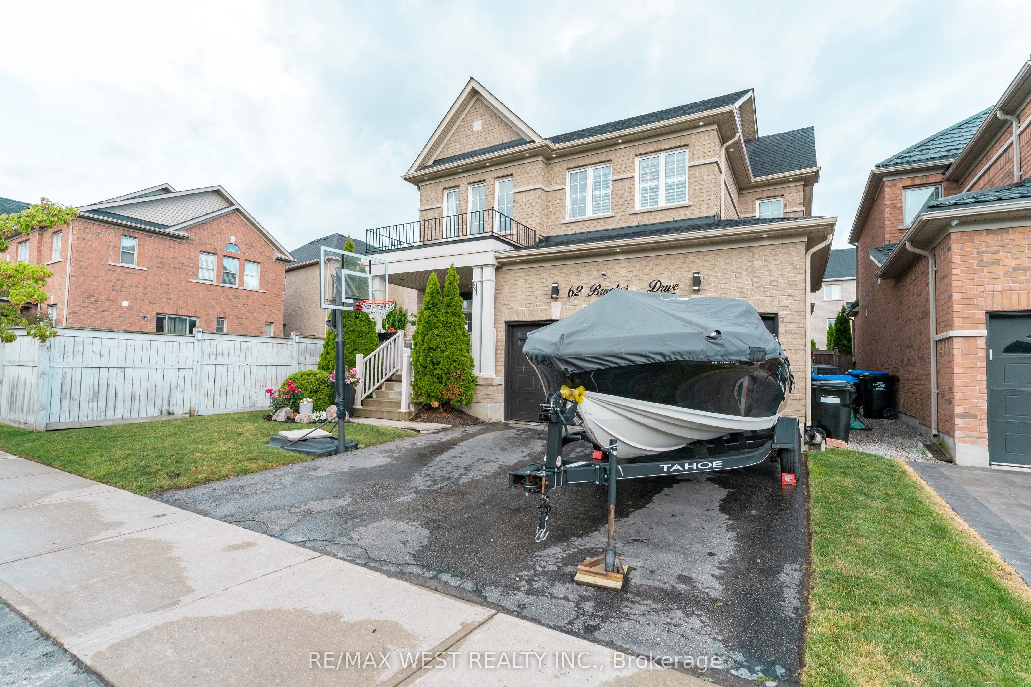 62 Brookview Drive, Bradford West Gwillimbury, ON L3Z 0S5 photo 5