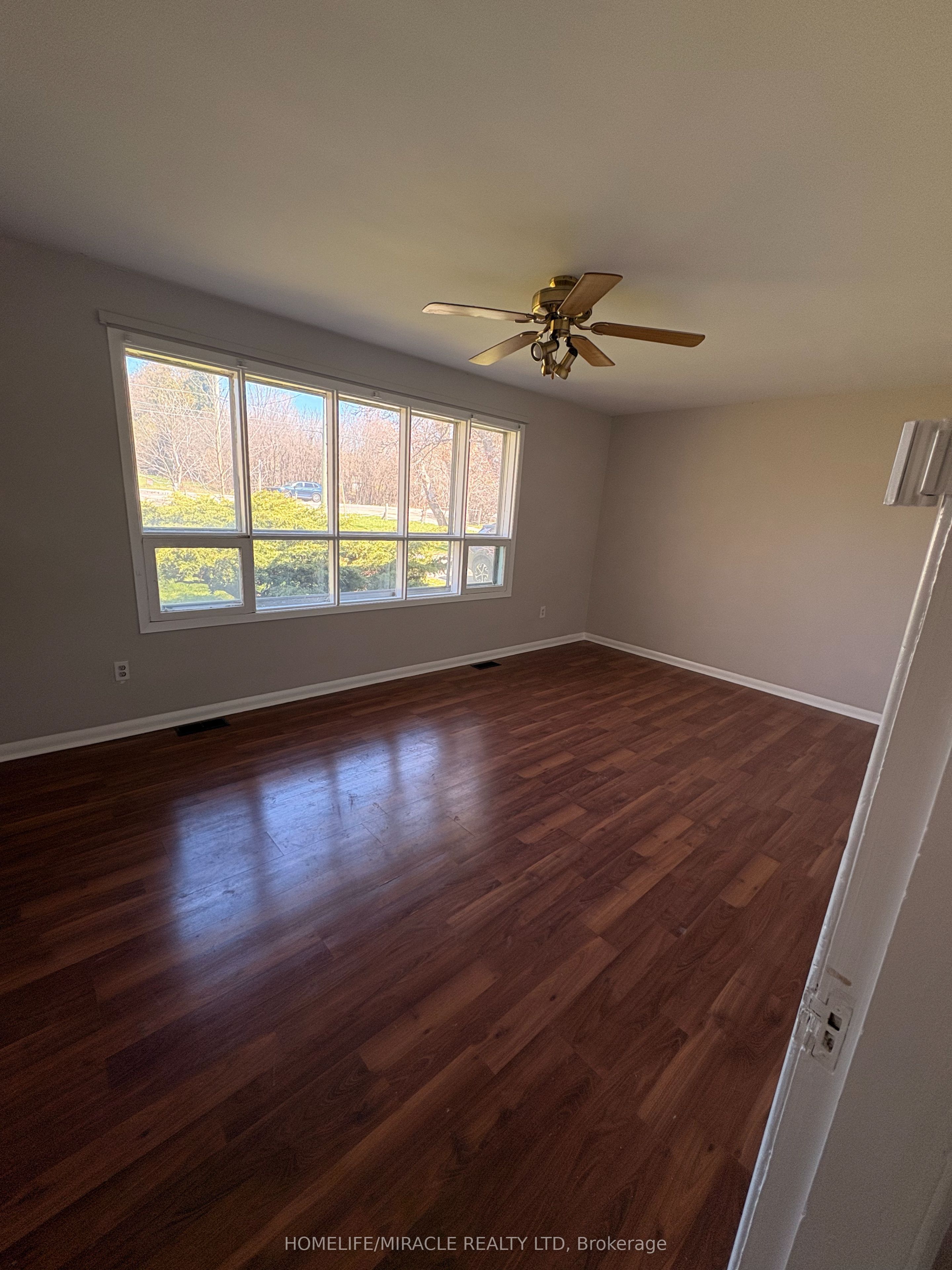 1585 19th Avenue, Richmond Hill, ON L4S 1N7 photo 5