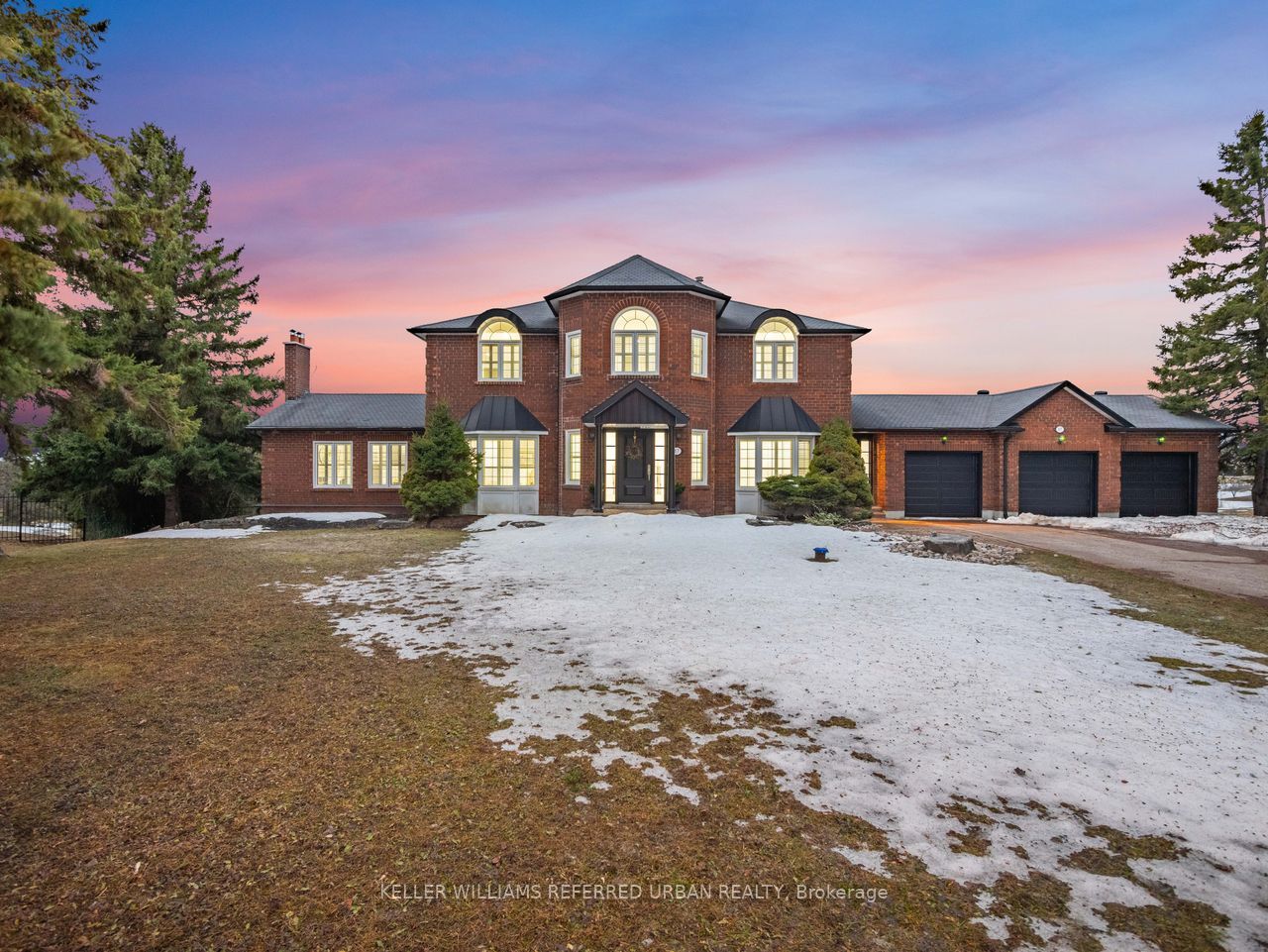 17 Sleepy Hollow Lane, Whitchurch-Stouffville, ON L4A 3G7 photo 2