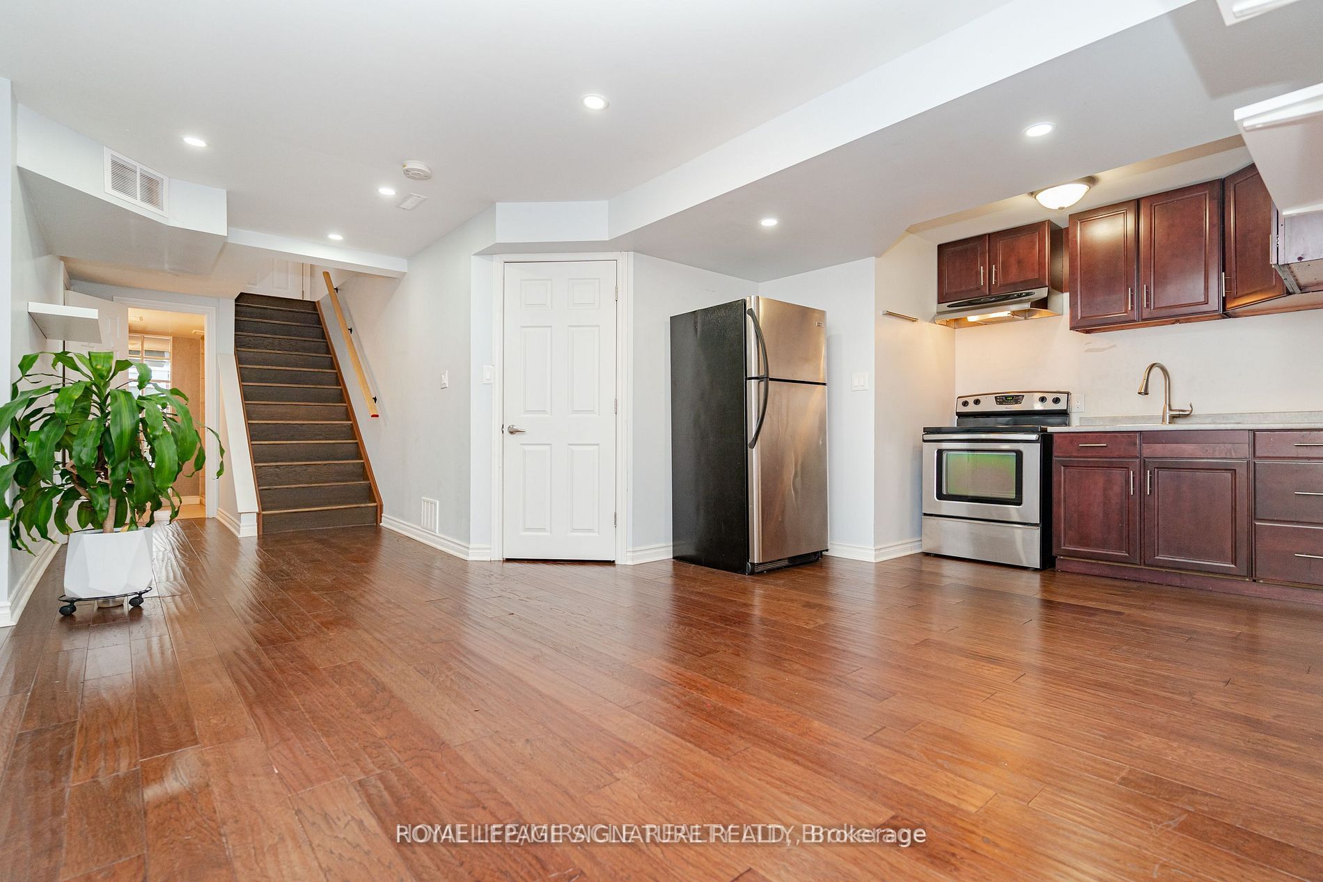 1 Muscadel Road Basement, Vaughan, ON L4H 3L8 photo 2