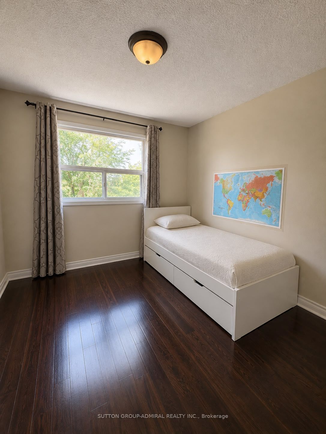 37 Royal Colwood Court Upper Level, Vaughan, ON L4K 2J3 photo 5