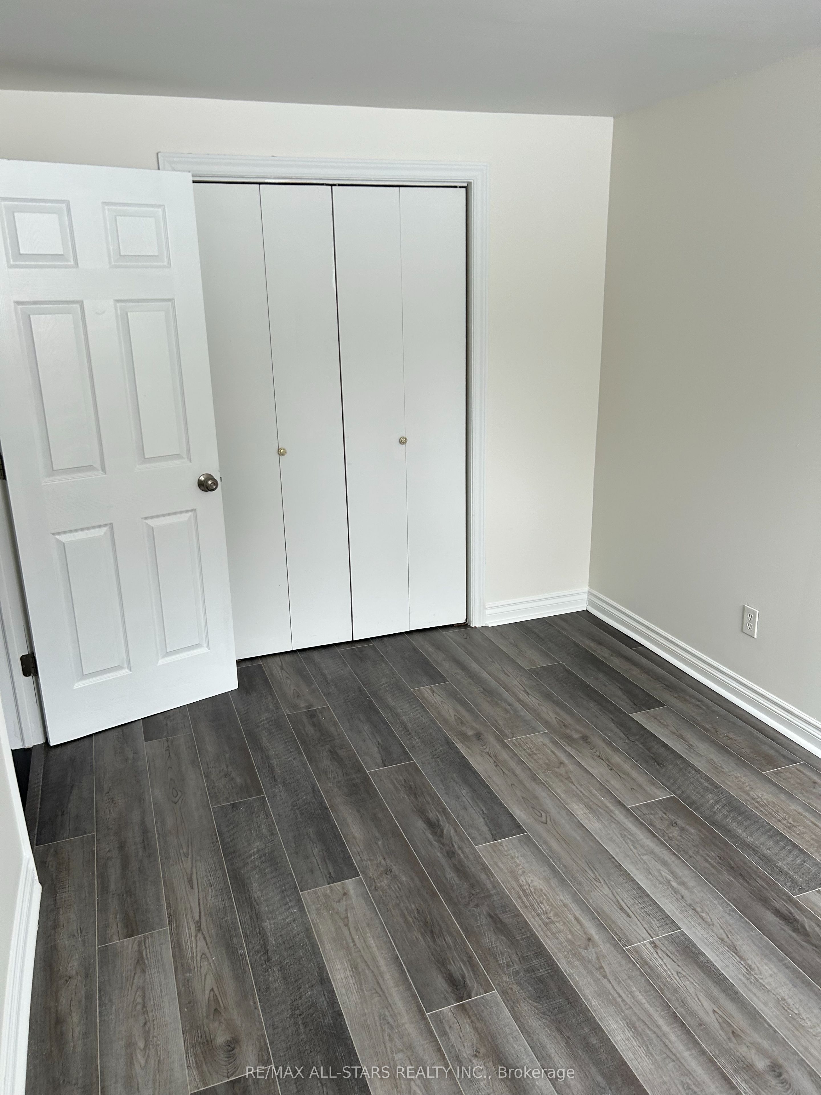197 Pleasant Boulevard, Georgina, ON L4P 2S7 photo 4