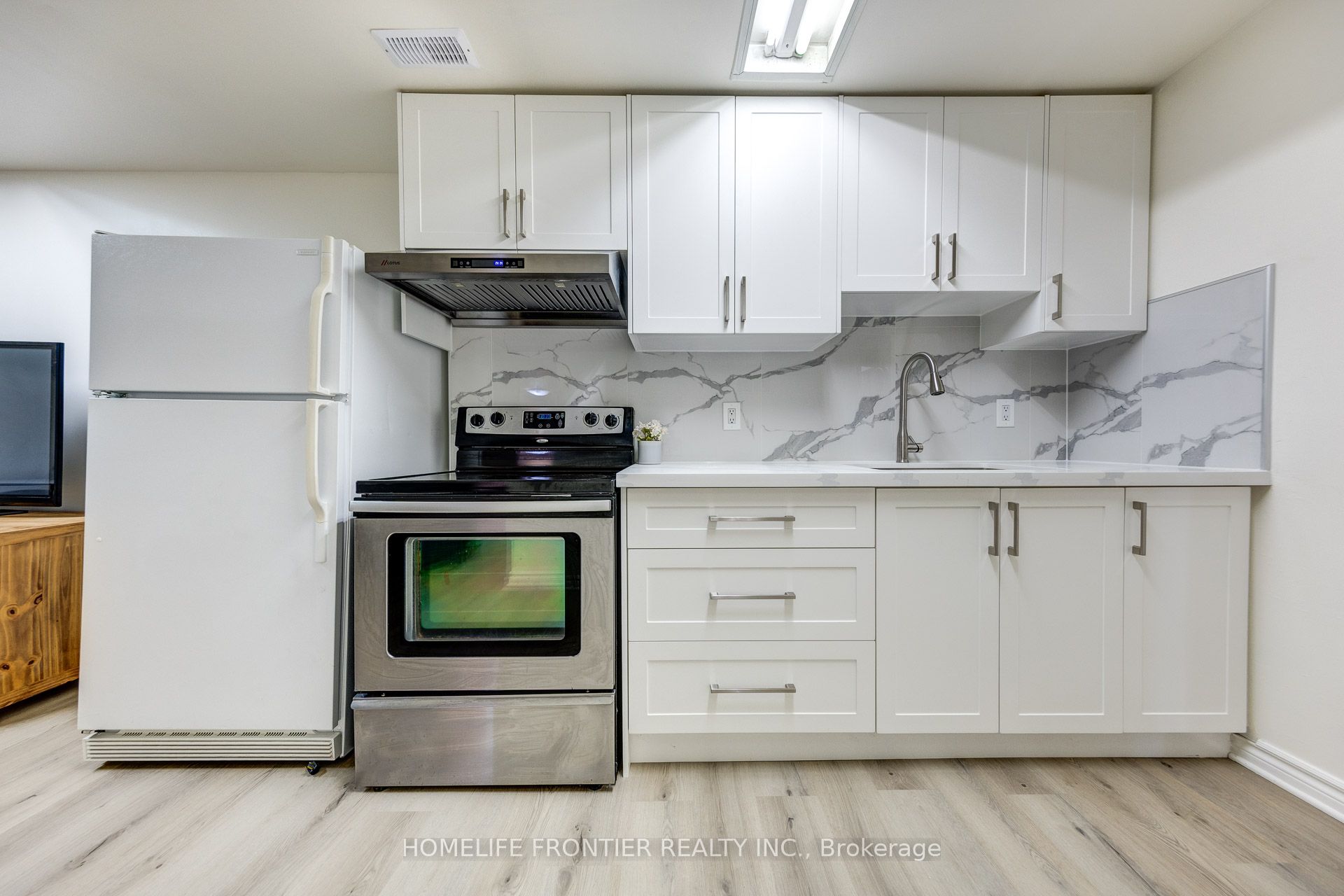 258 Conley Street Bsmt, Vaughan, ON L4J 2Z5 photo 5