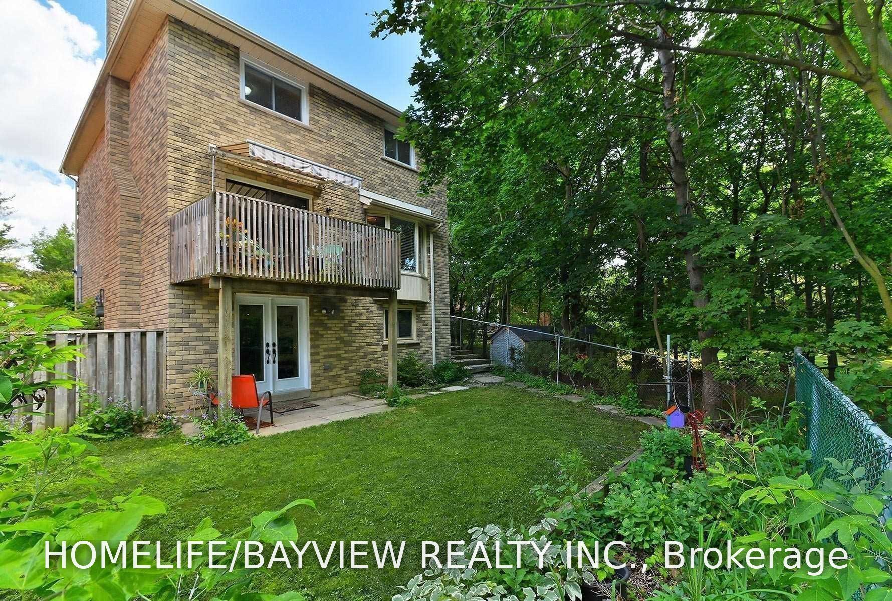36 Eleanor Circle Lower, Richmond Hill, ON L4C 6K7 photo 4