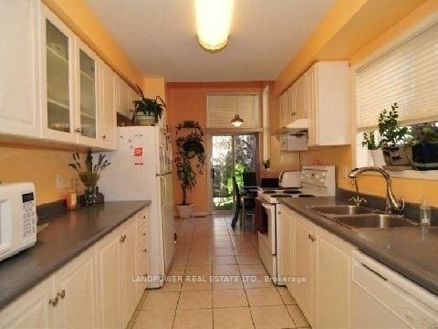 92 Bridlepath Street, Richmond Hill, ON L4S 1S2 photo 2