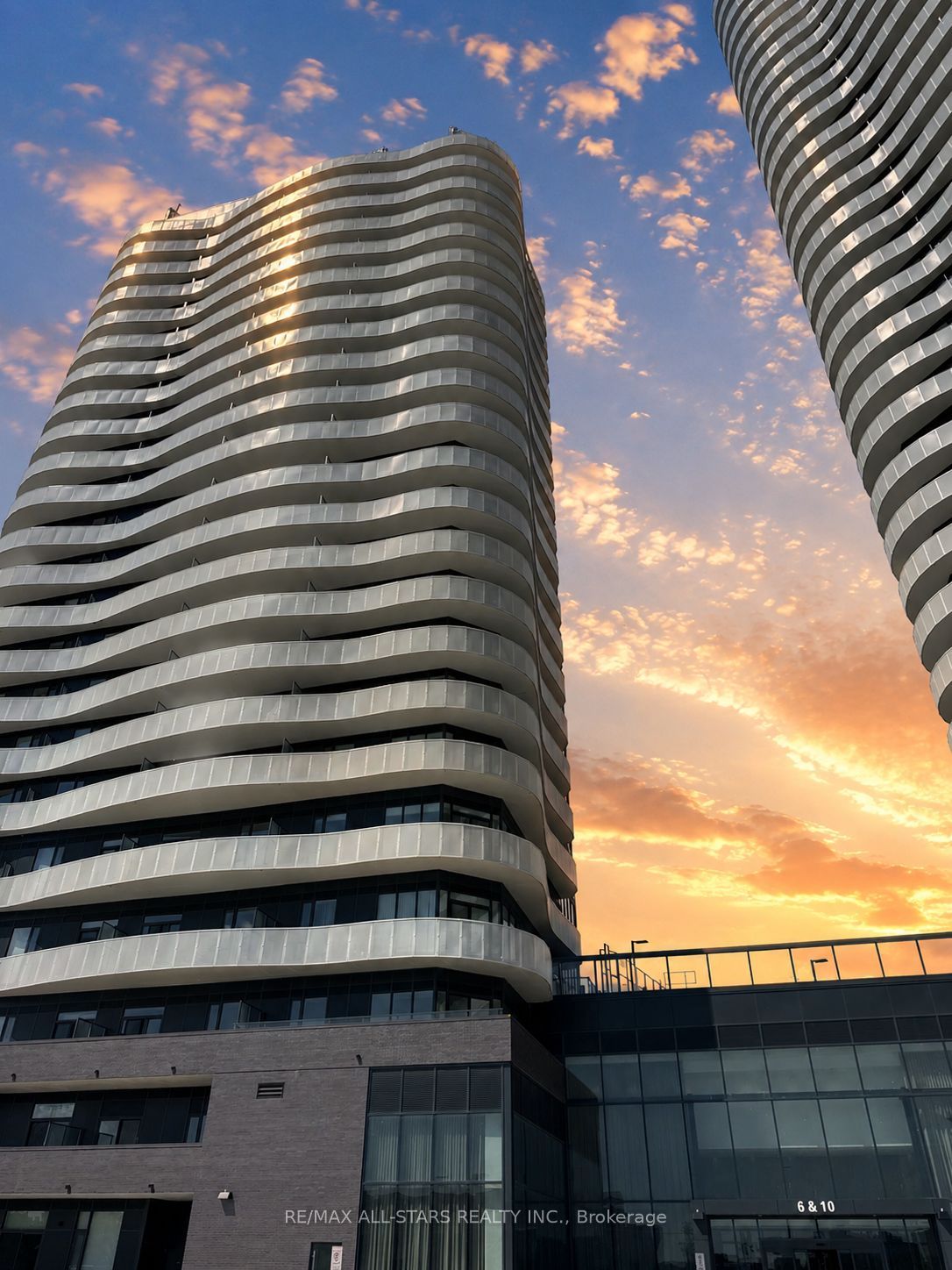 10 Flavelle Trail 1708, Vaughan, ON L4L 1V8