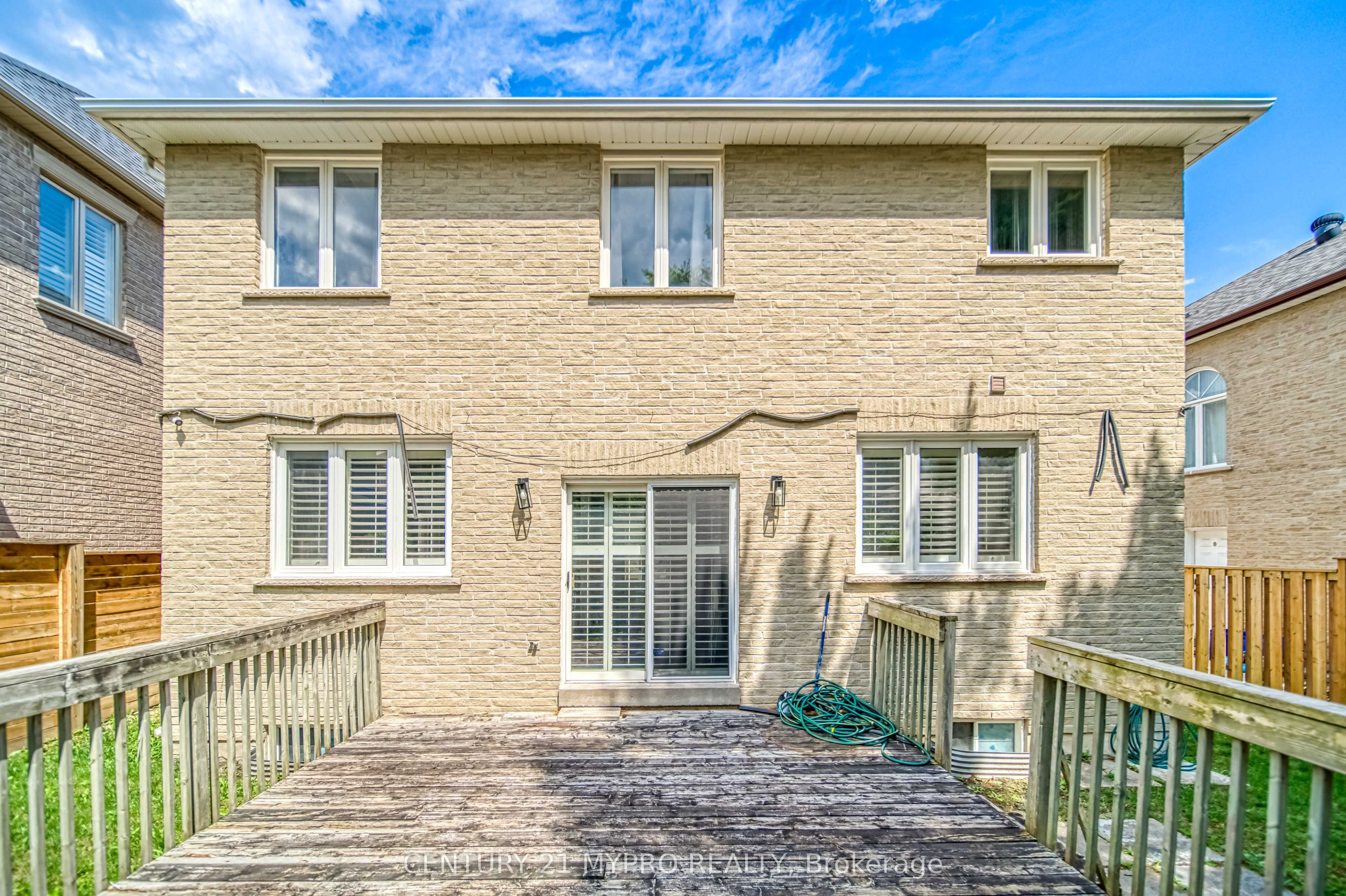 98 Leyburn Avenue, Richmond Hill, ON L4C 0J6 photo 4