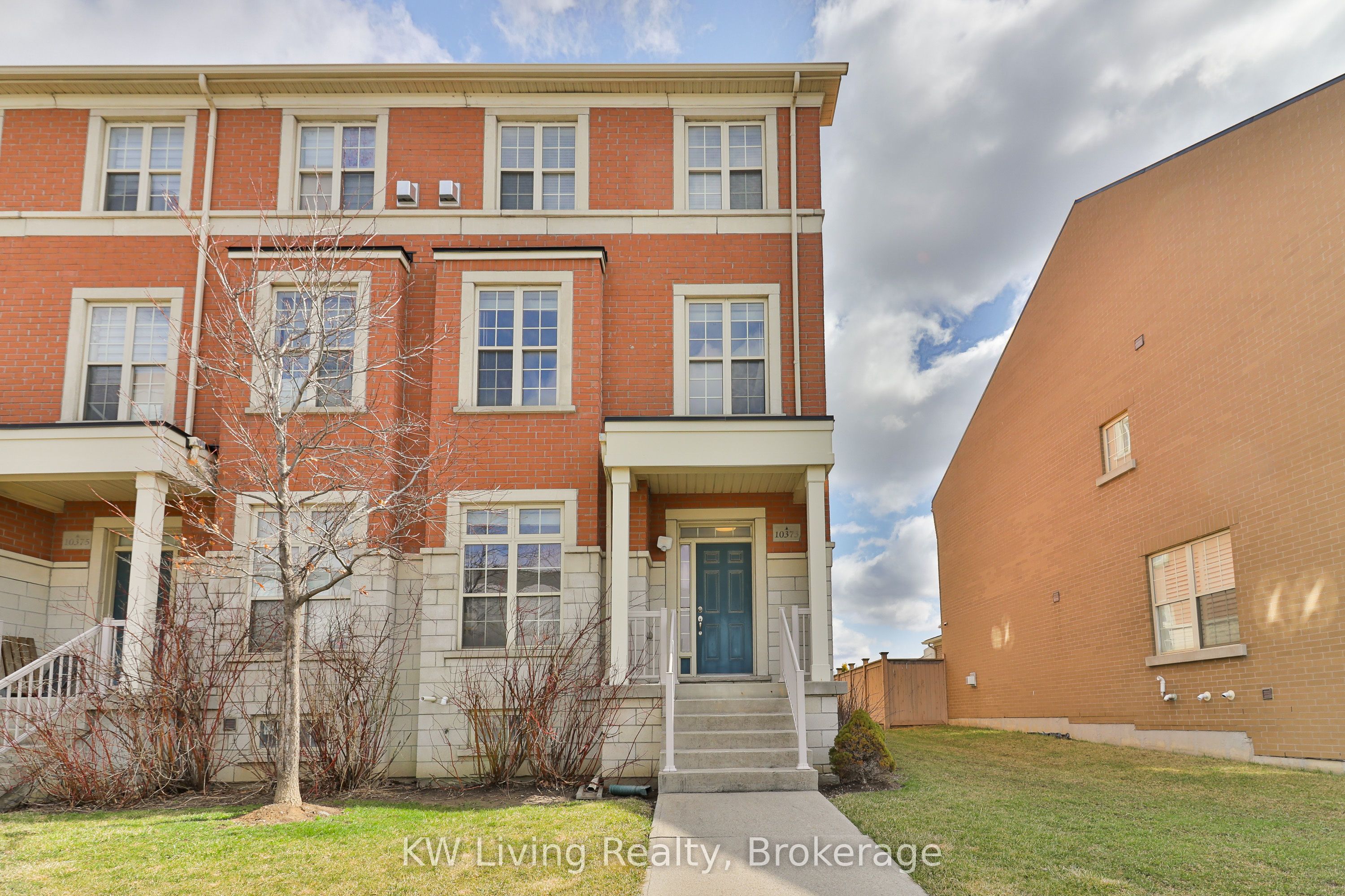 10373 Woodbine Avenue, Markham, ON L6C 0N9 photo 2