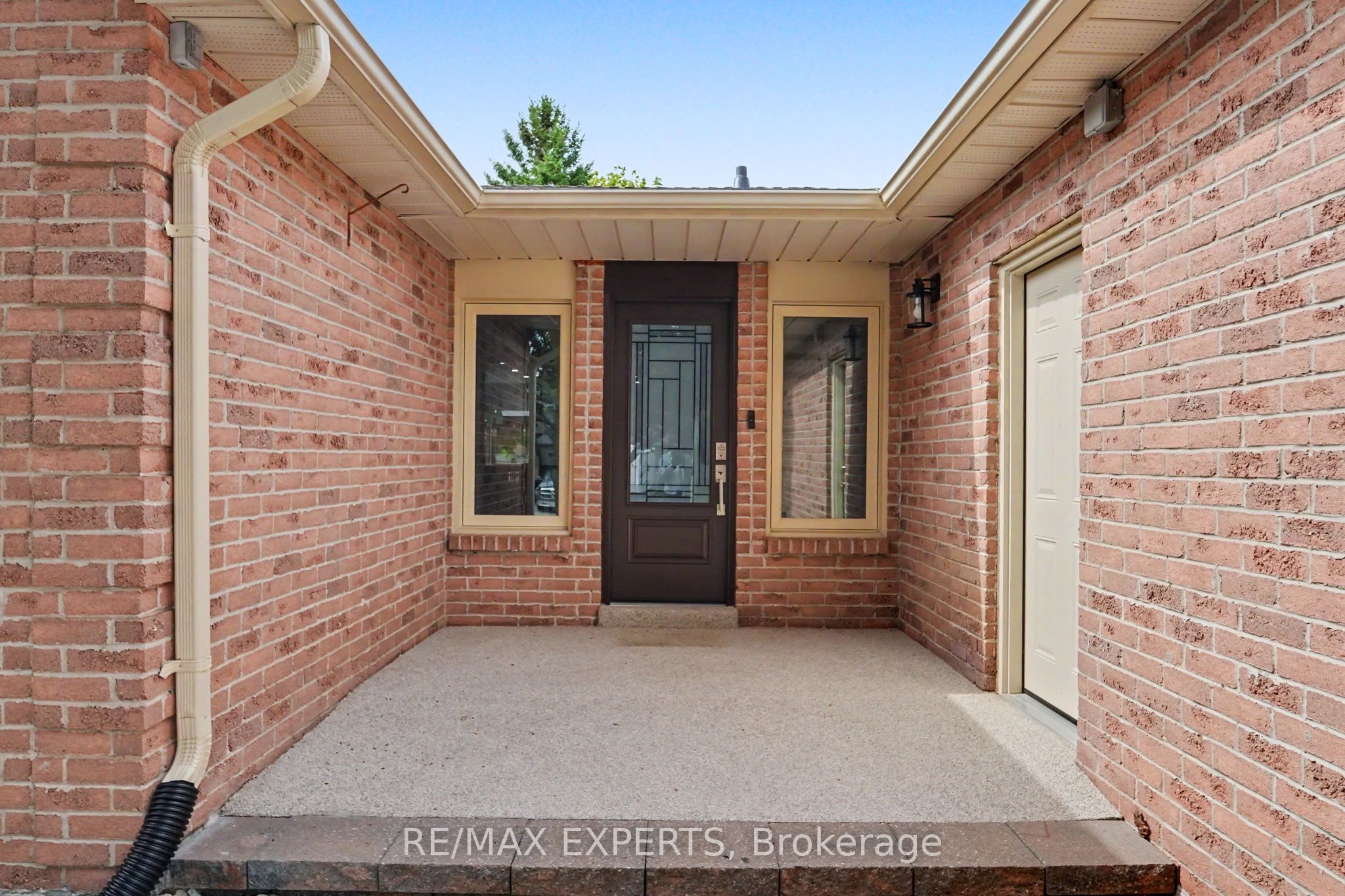 4 Willis Drive, New Tecumseth, ON L9R 1M4 photo 5