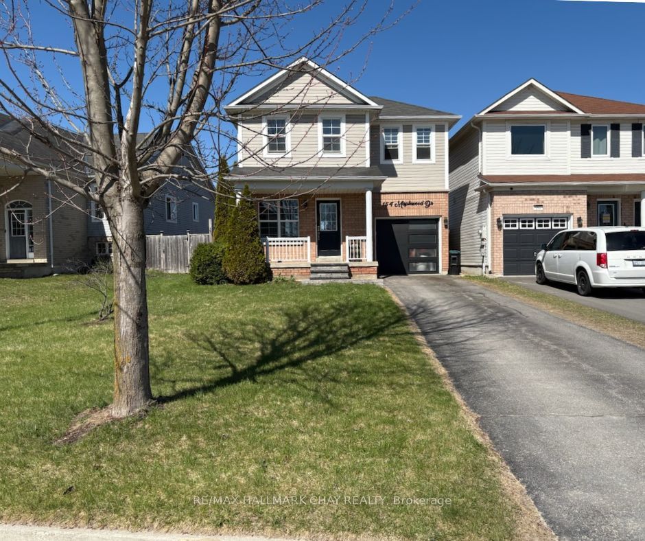 154 Maplewood Drive, Essa, ON L0M 1B4 photo 2