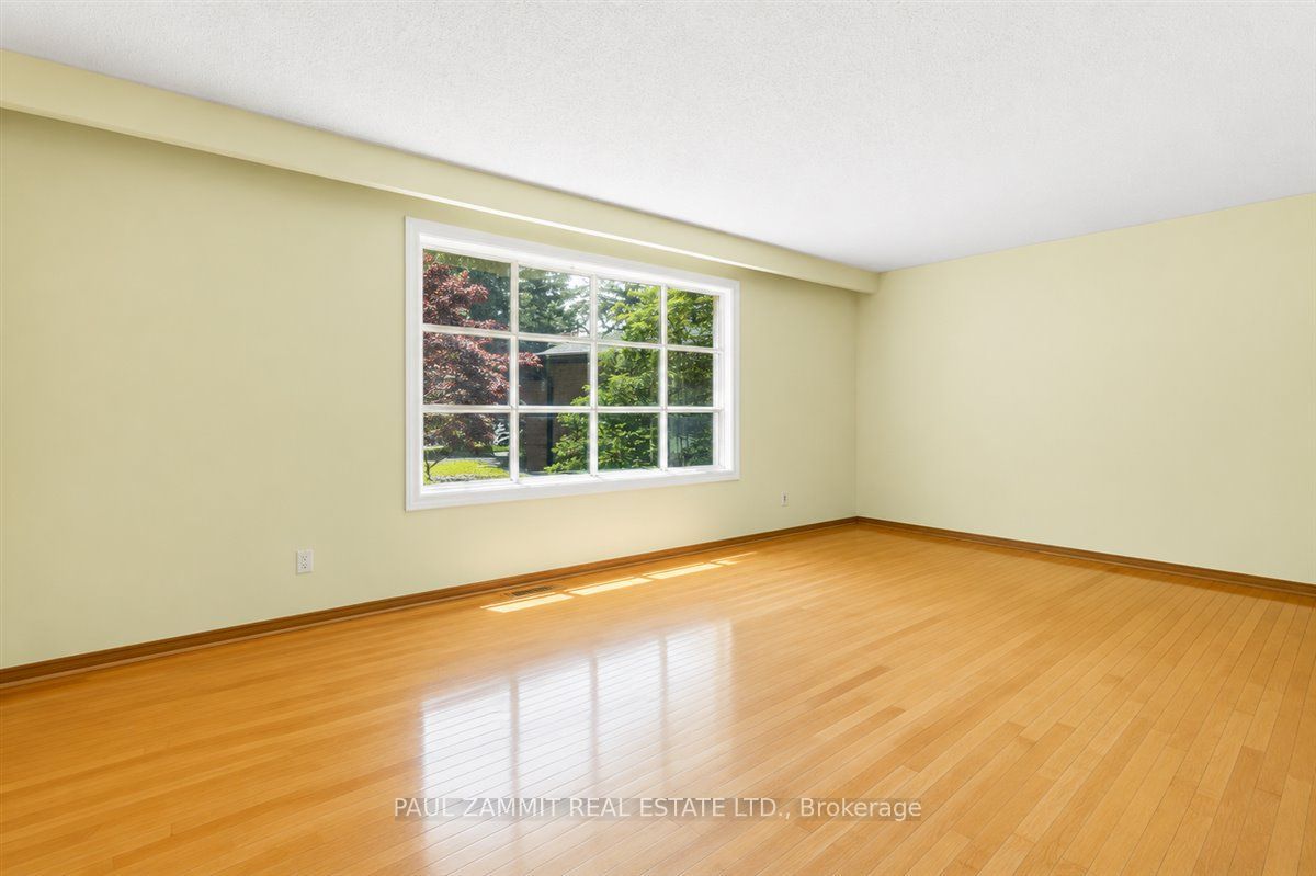 56 Coral Harbour Crescent, Markham, ON L3T 2Z7 photo 4