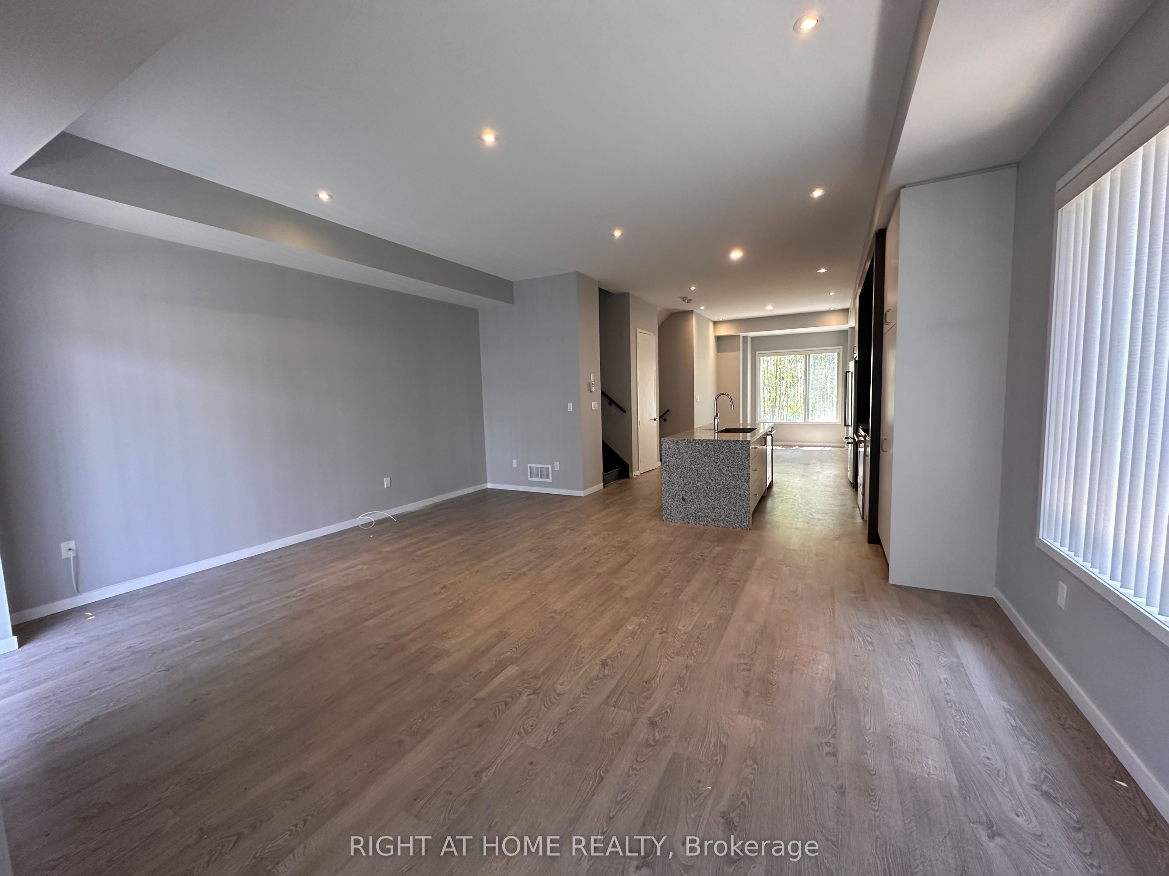 42 Ambler Lane, Richmond Hill, ON L4C 3N8 photo 5