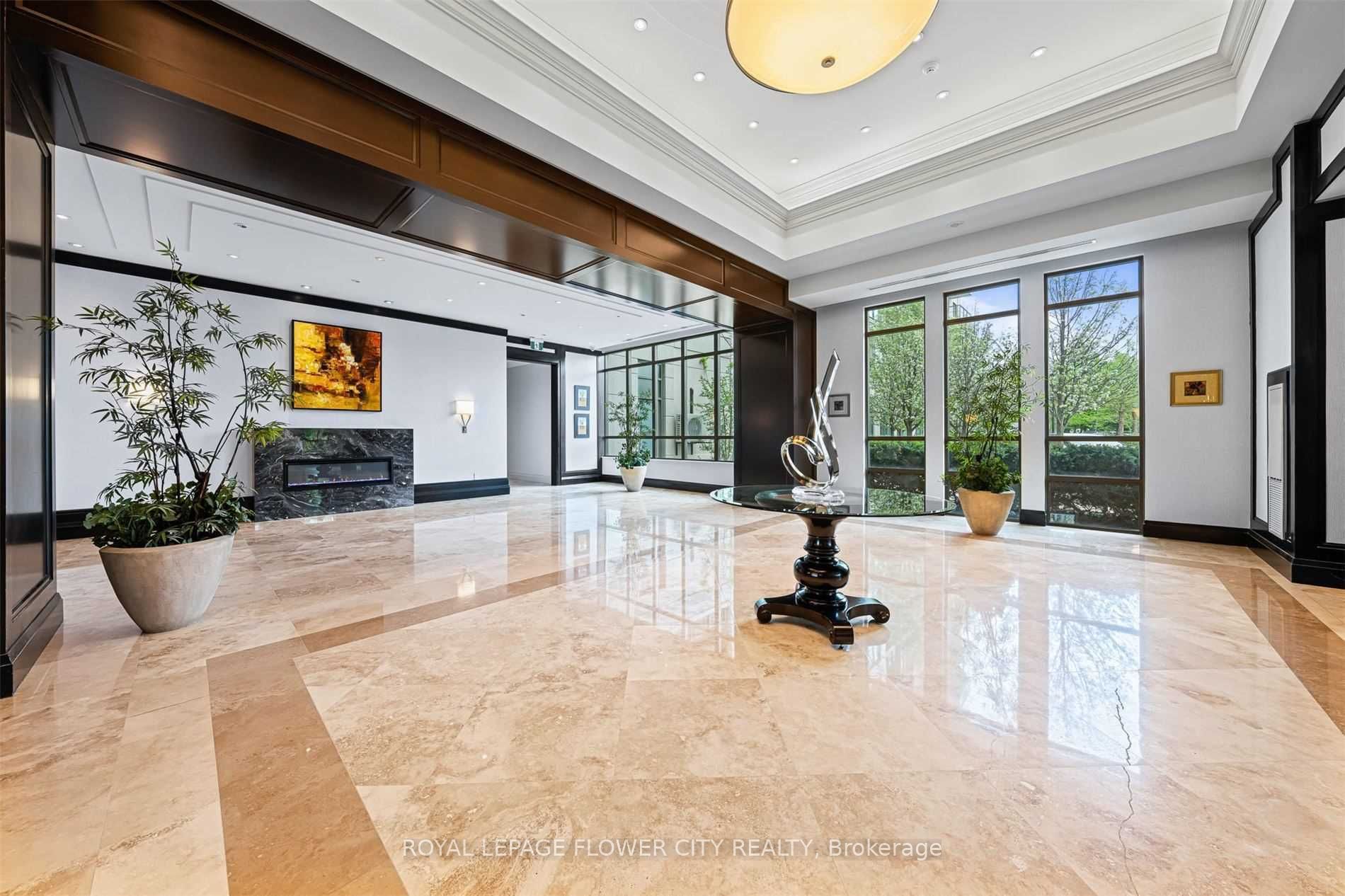 88 Promenade Circle 403, Vaughan, ON L4J 9A4 photo 3