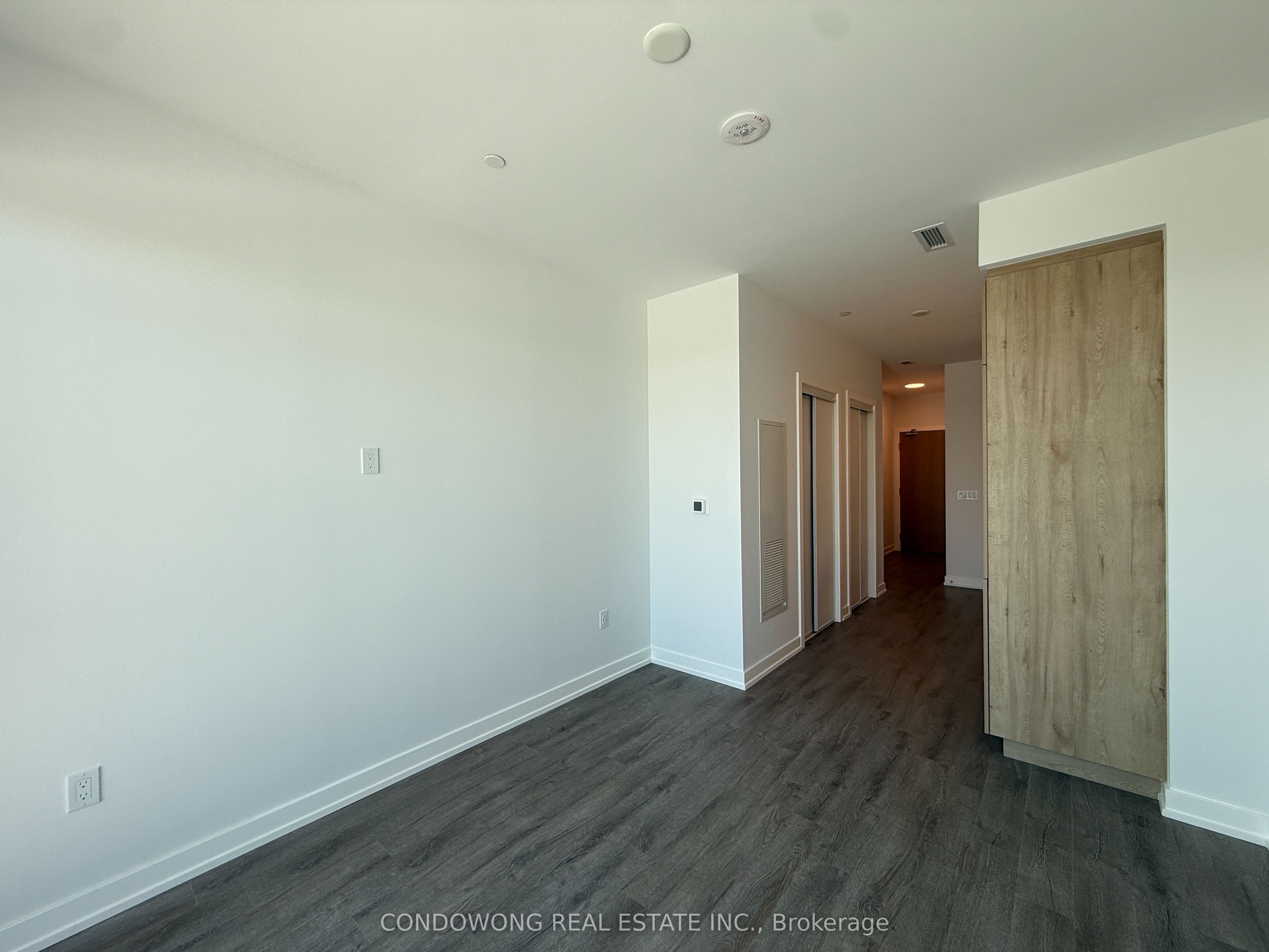 5 Meadowdale Road 305, Vaughan, ON L4K 1W2 photo 4