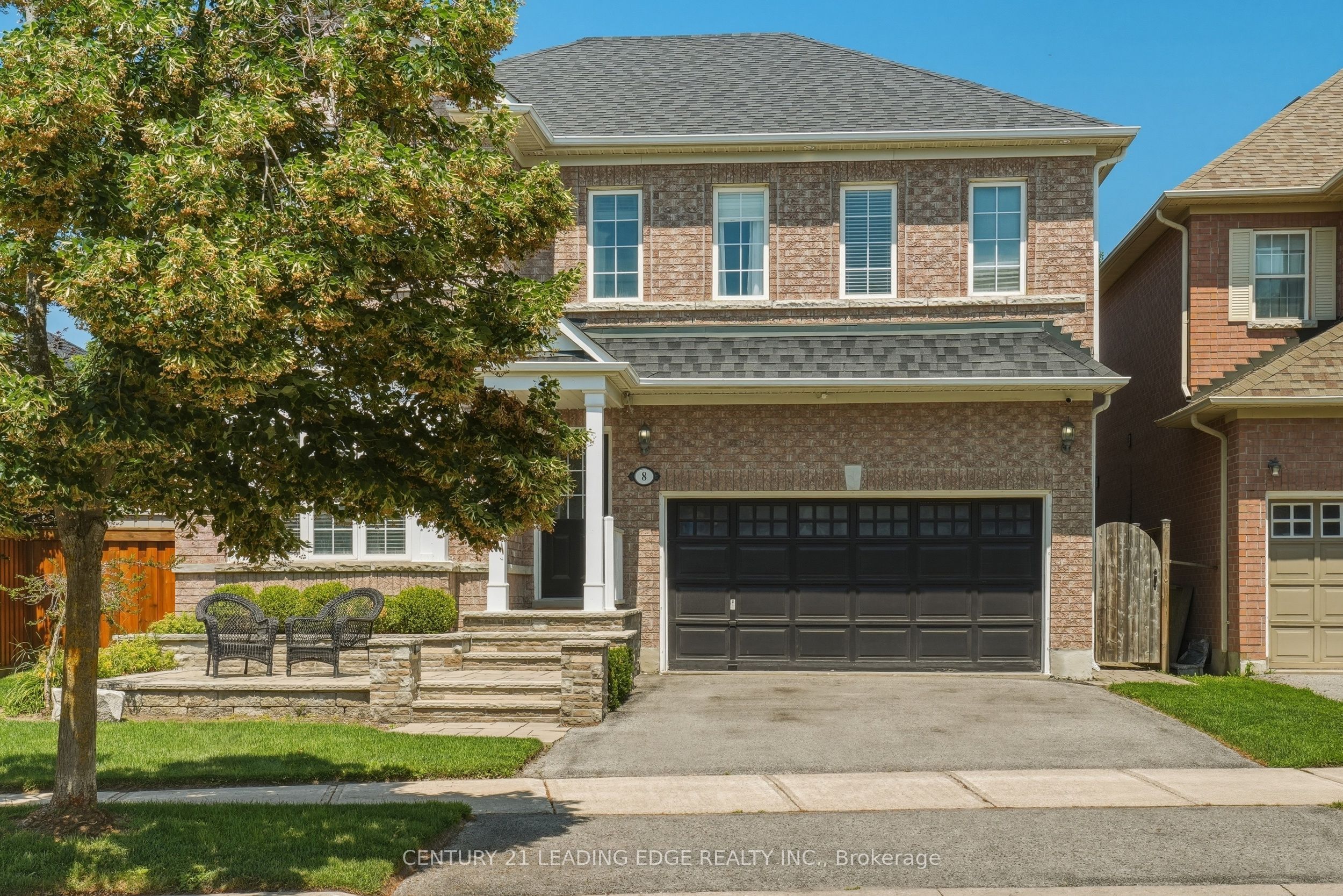8 Haverhill Terrace, Aurora, ON L4G 7R7 photo 2
